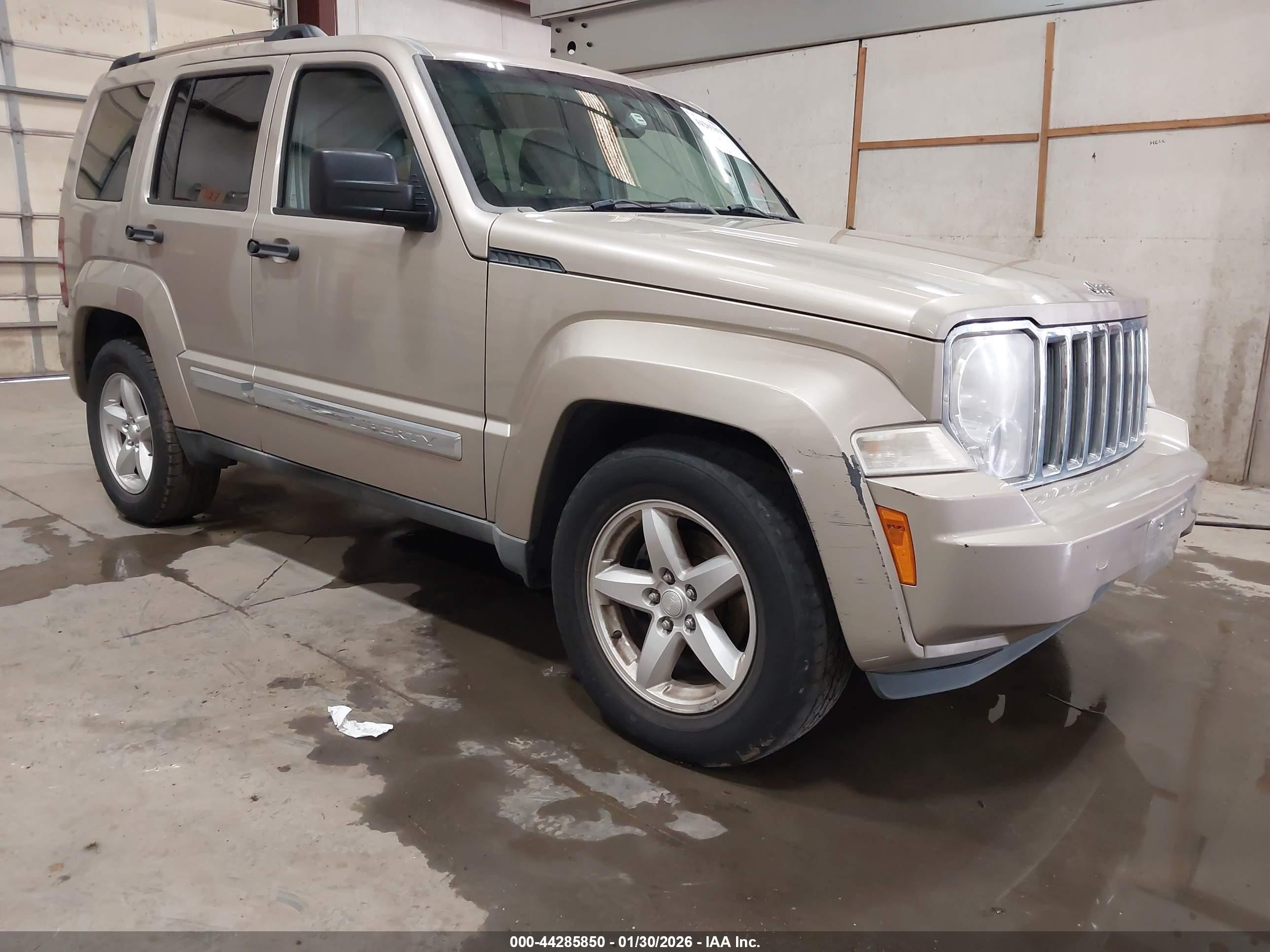 2011 Jeep Liberty Limited, VIN 1J4PN5GK0BW547977 — Rear end