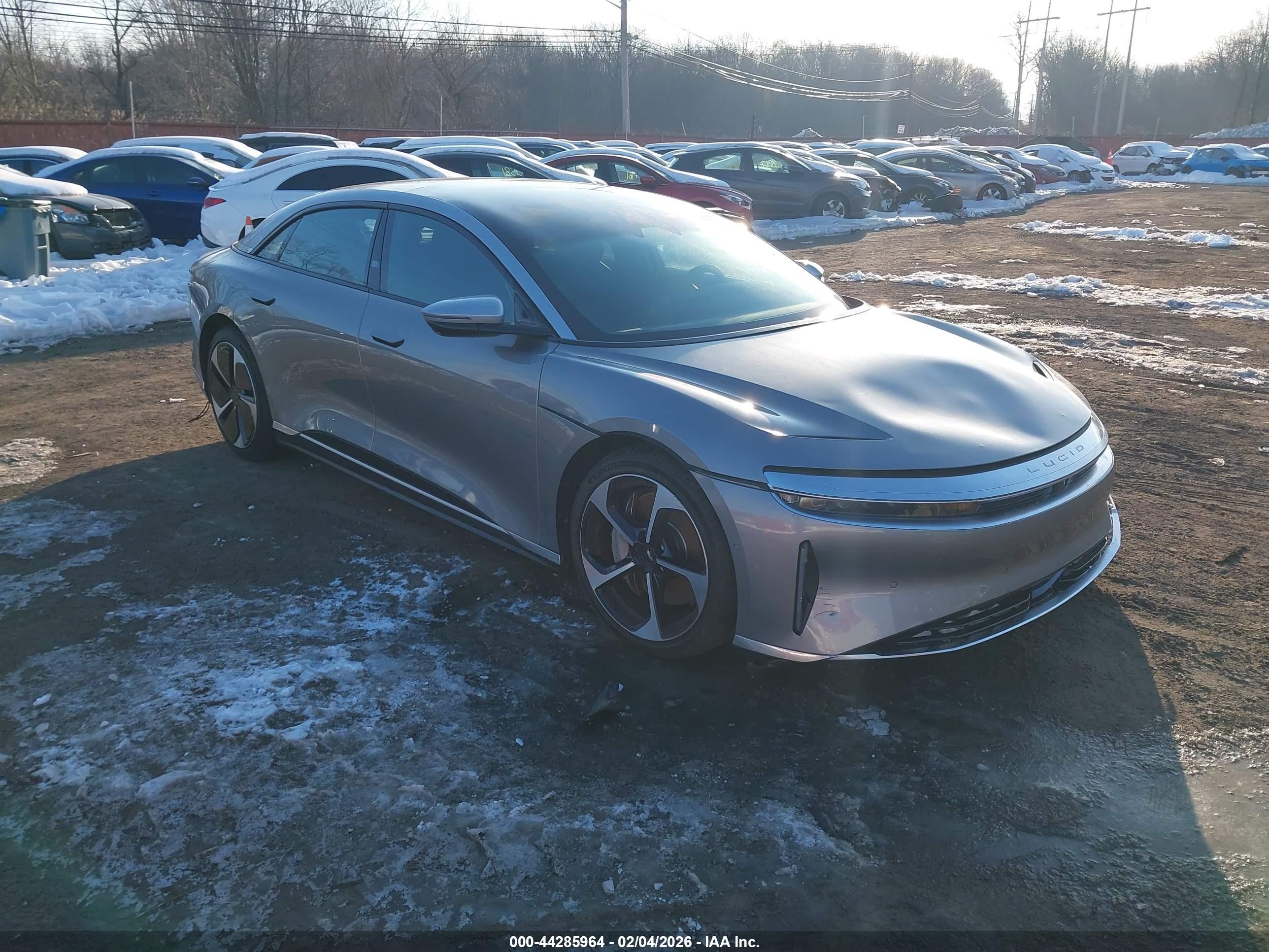 2022 Lucid Air Grand Touring, VIN 50EA1GBA7NA005712 — Бок