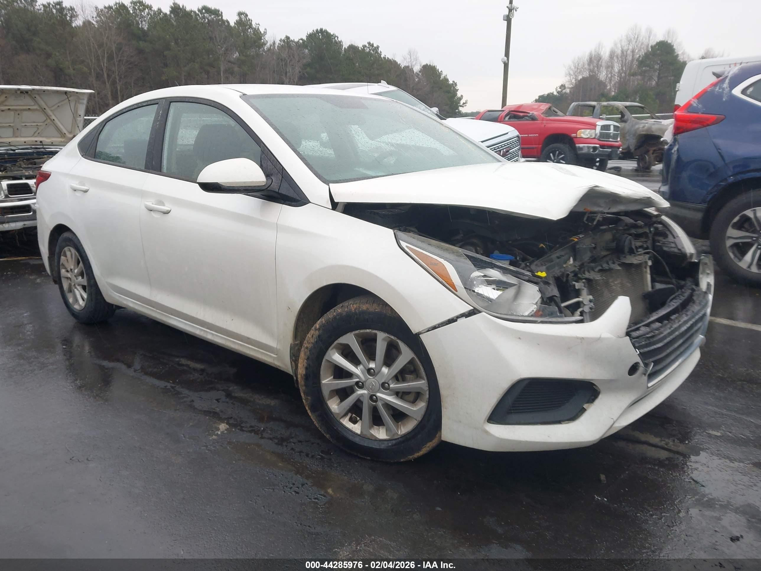 2018 Hyundai Accent SE, VIN 3KPC24A32JE026728 — Front end