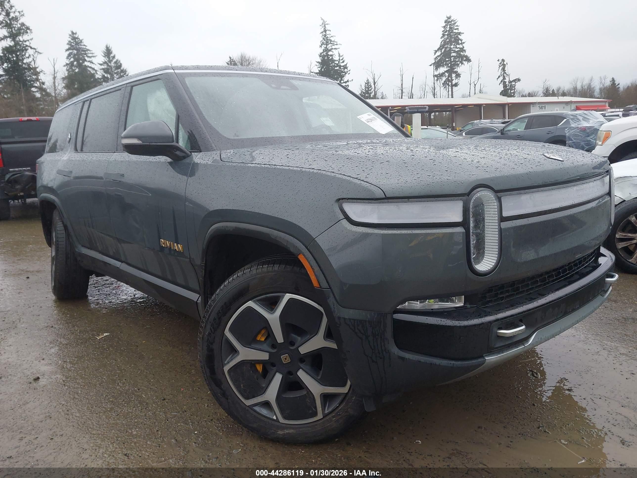 2023 Rivian R1S Adventure, VIN 7PDSGABA6PN028469 — Undercarriage