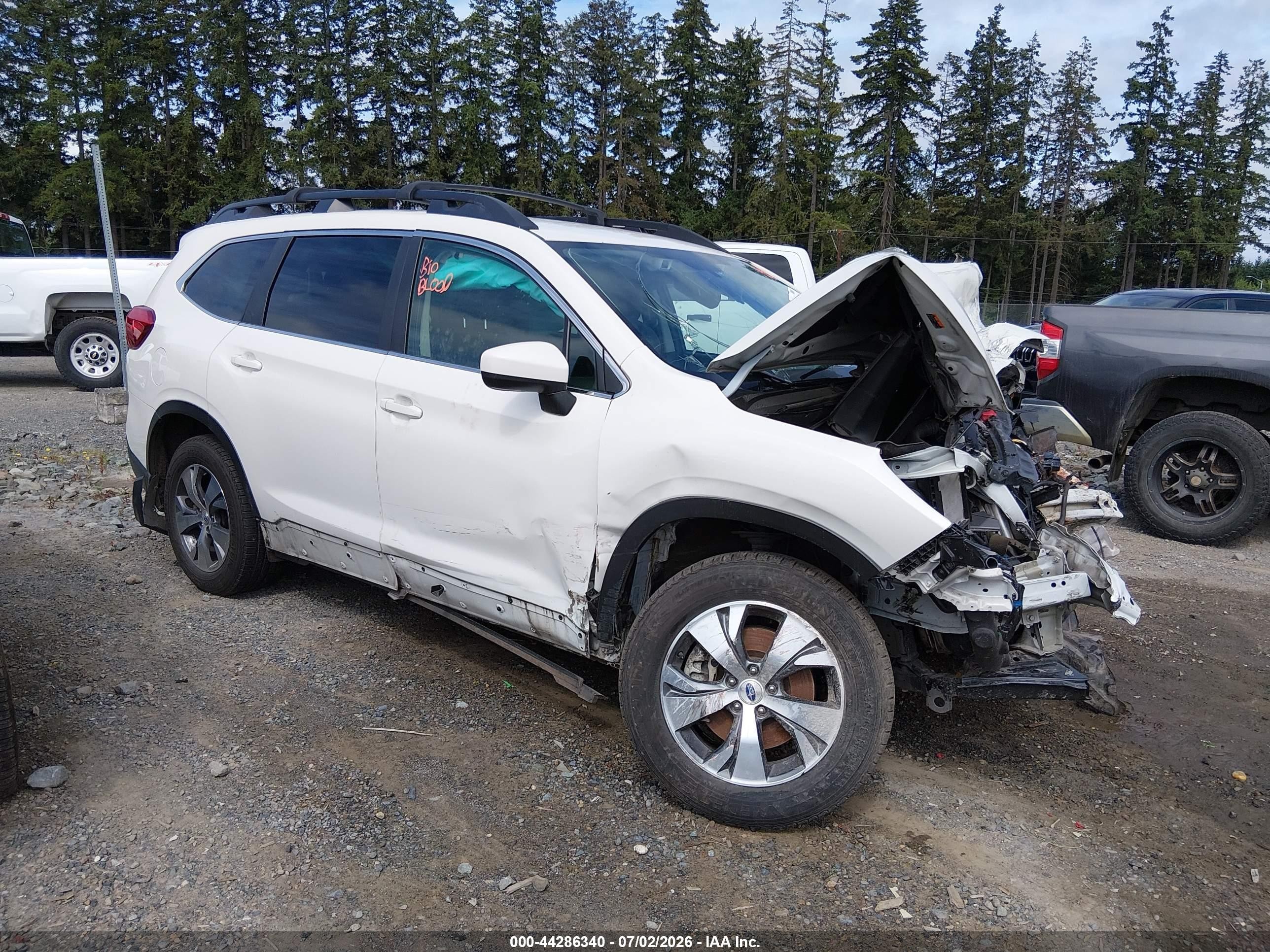 2021 Subaru Ascent Premium, VIN 4S4WMACDXM3409495 — Front end