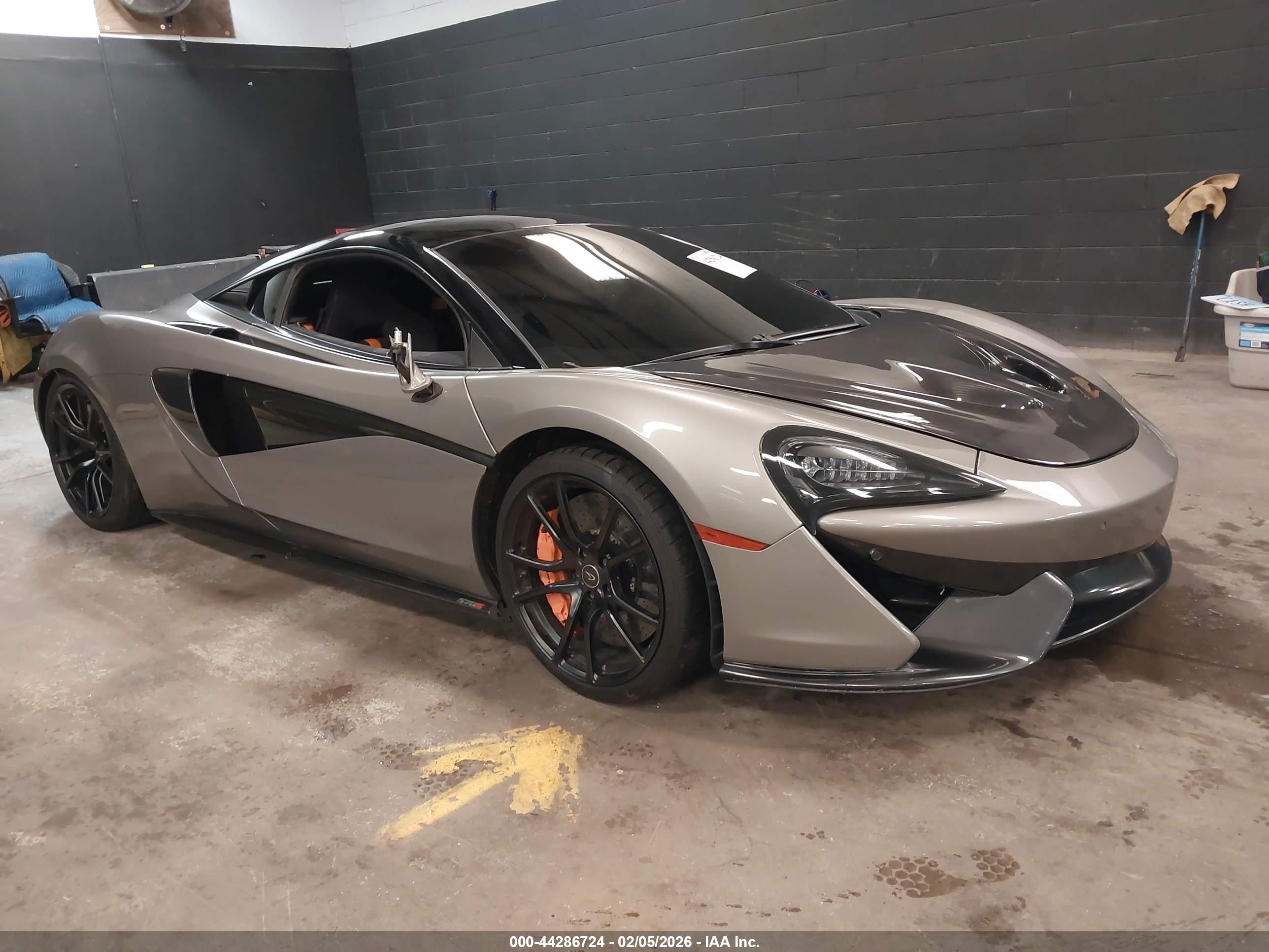 2016 McLaren 570S, VIN SBM13DAA5GW000634 — Side