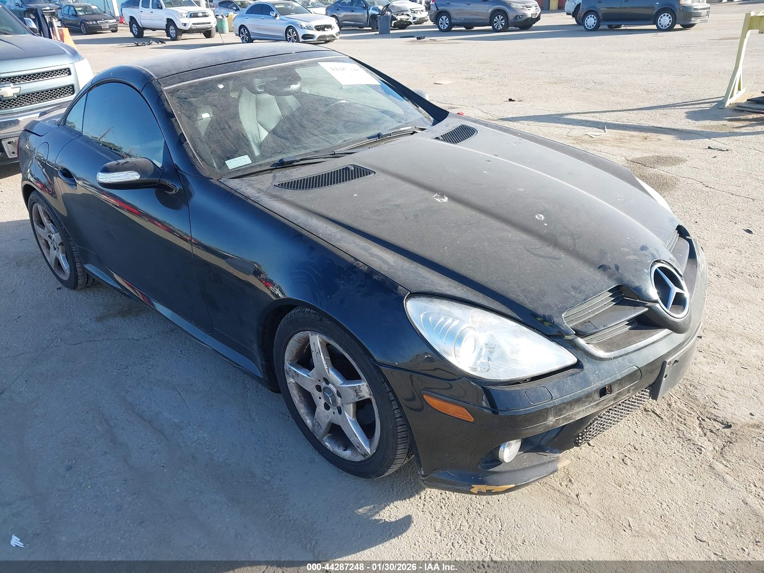 2008 Mercedes-Benz SLK 280, VIN WDBWK54F08F173556 — Фото с аукциона