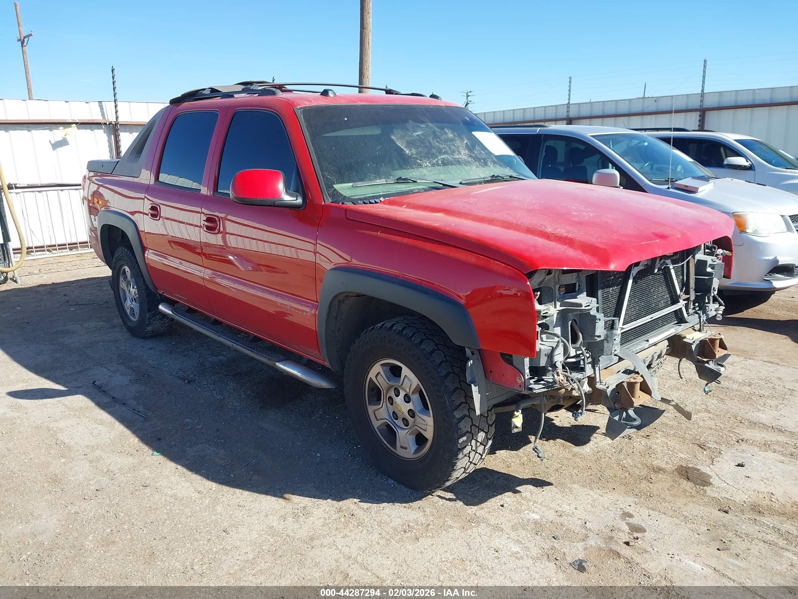 2005 Chevrolet Avalanche Z66, VIN 3GNEC12Z45G226924 — Front end