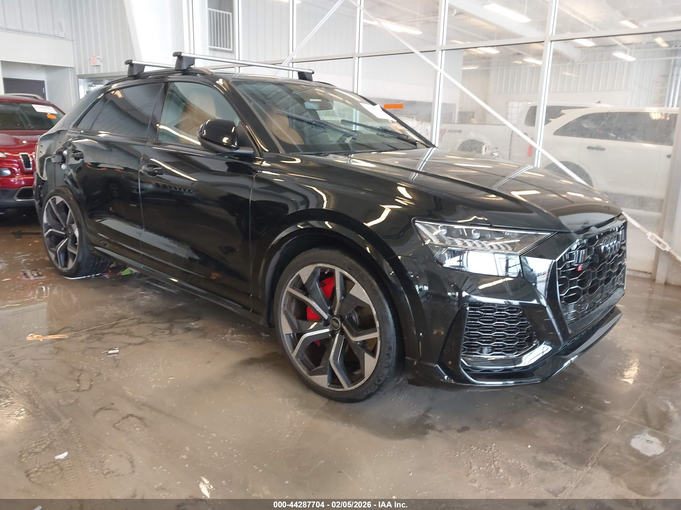 2024 Audi RS Q8, VIN WU1ARBF15RD016953 — Side
