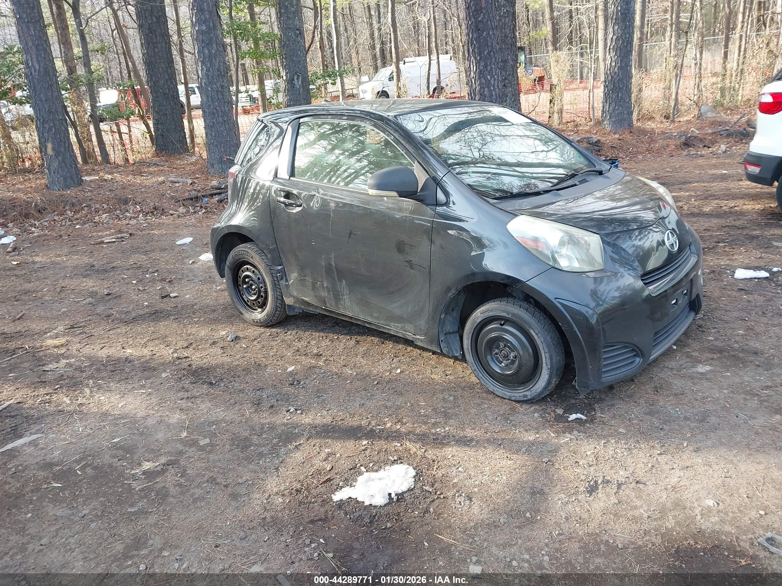 2014 Scion iQ 10 Series, VIN JTNJJXB07EJ026566 — Normal wear