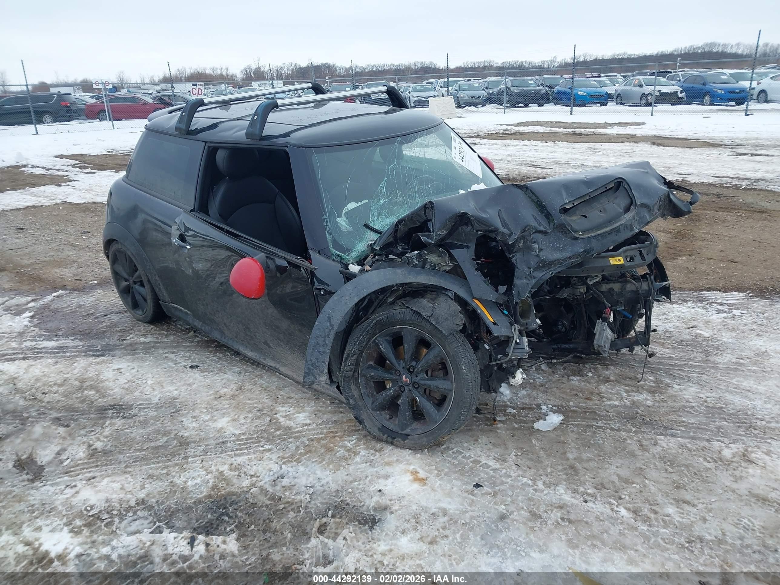 2012 MINI Hardtop S, VIN WMWSV3C53CTY19426 — Перед