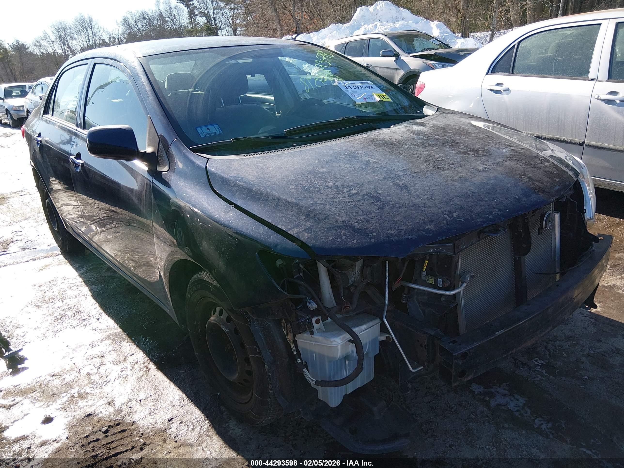 2013 Toyota Corolla LE, VIN 2T1BU4EE5DC952674 — All over