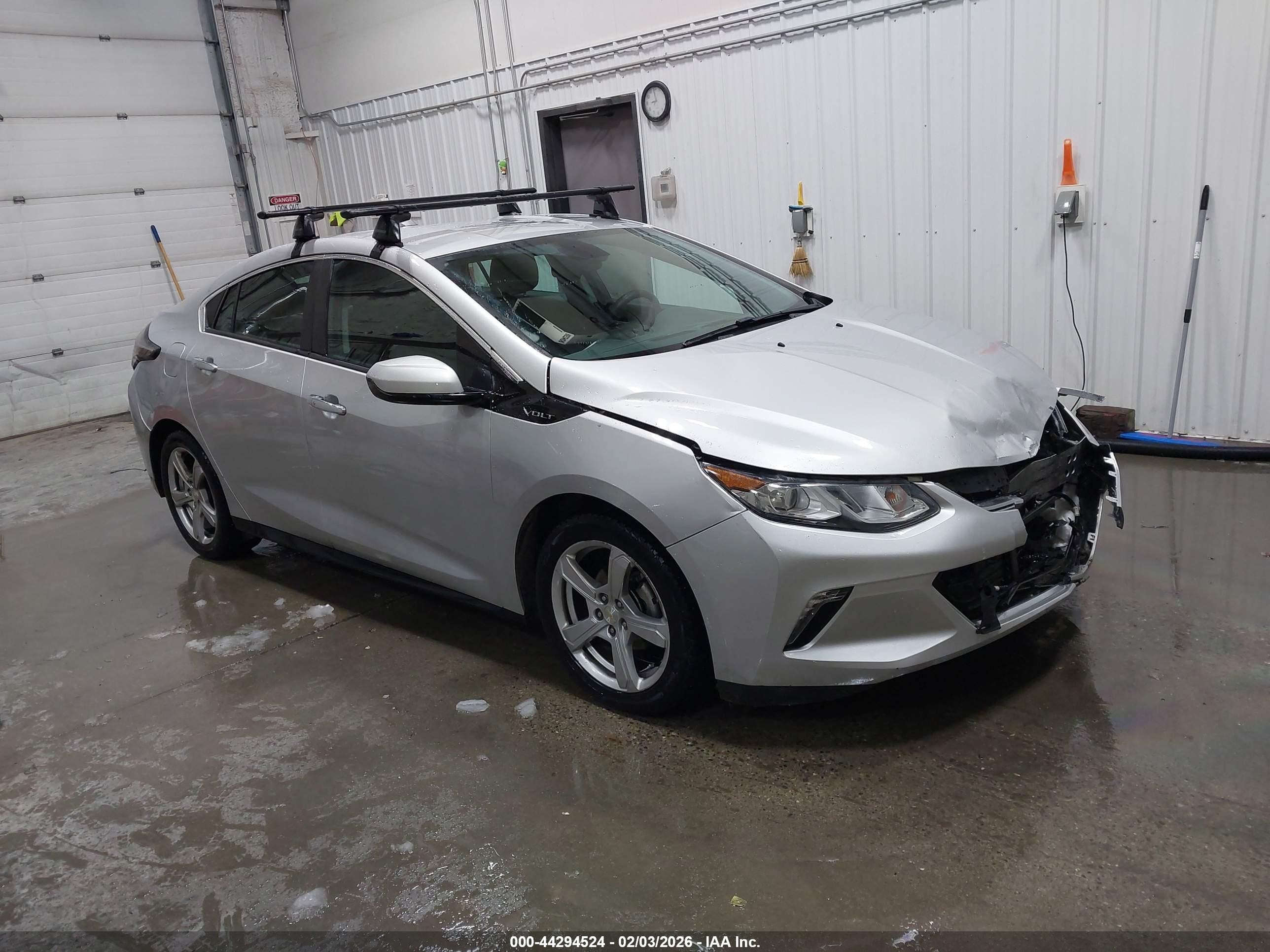 2017 Chevrolet Volt LT, VIN 1G1RC6S55HU169003 — Front end