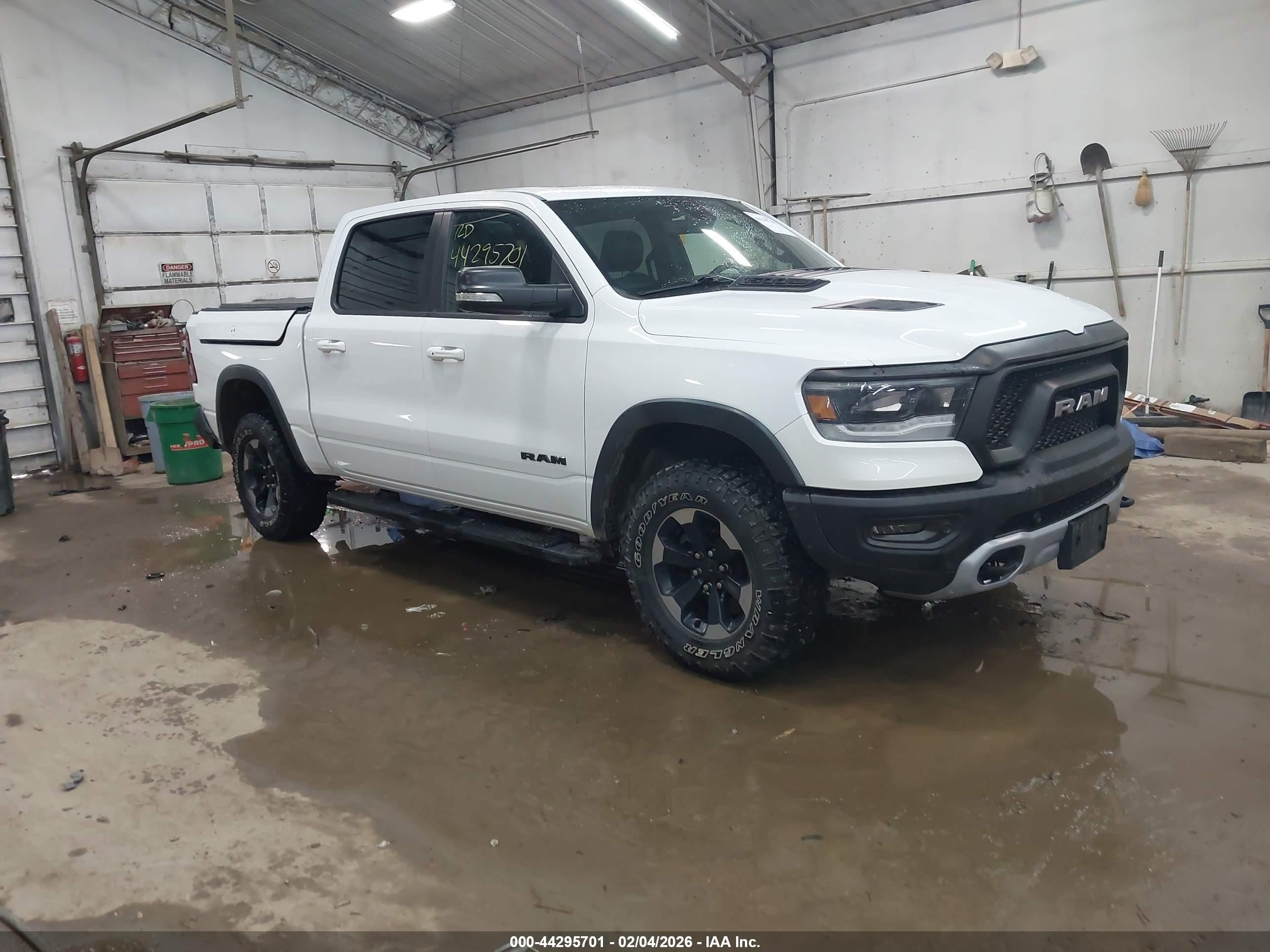 2019 Ram 1500 Rebel, VIN 1C6SRFLT1KN824044 — Повреждение рамы