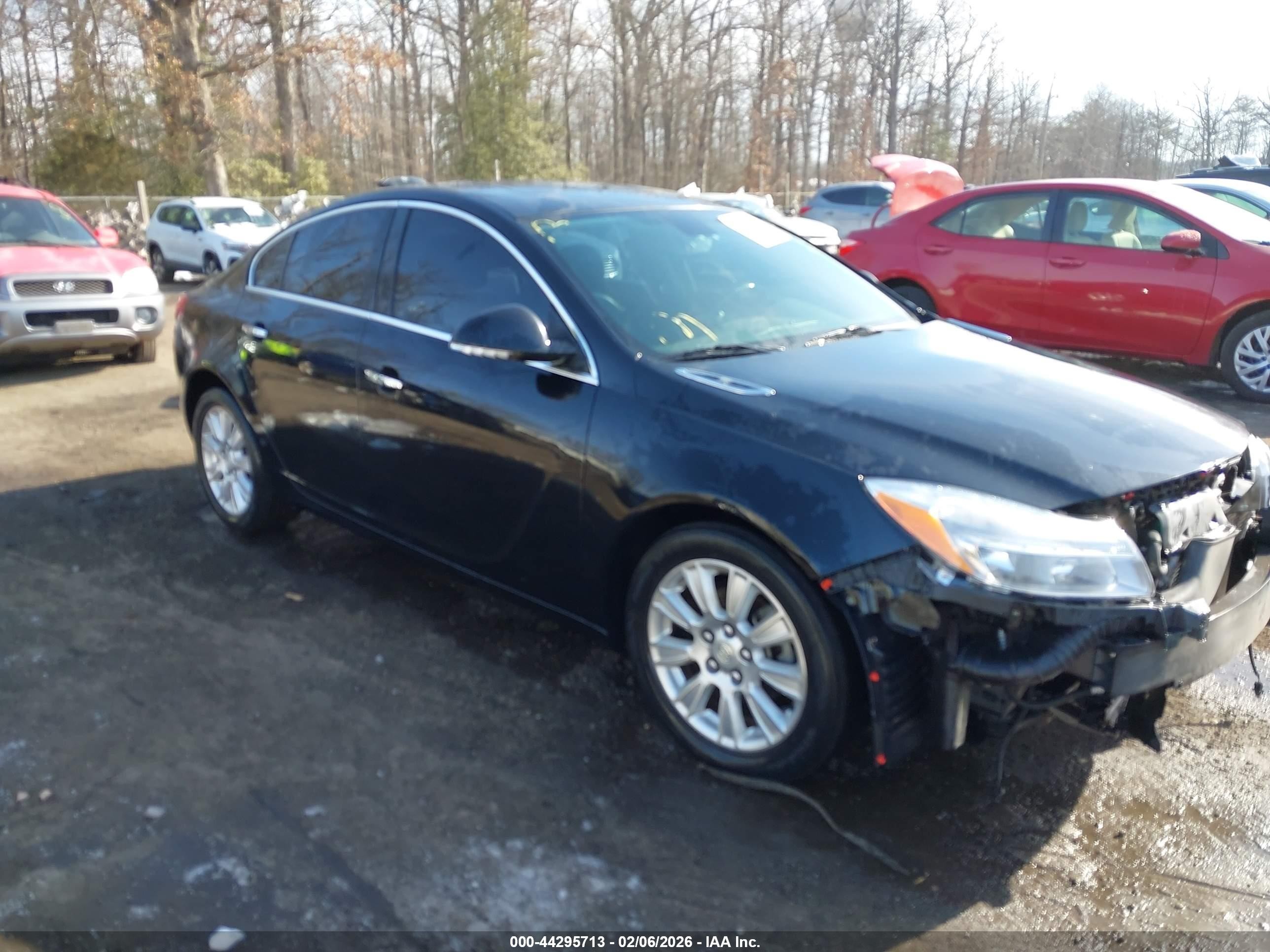2013 Buick Regal Premium 1, VIN 2G4GS5ER0D9247975 — Перед