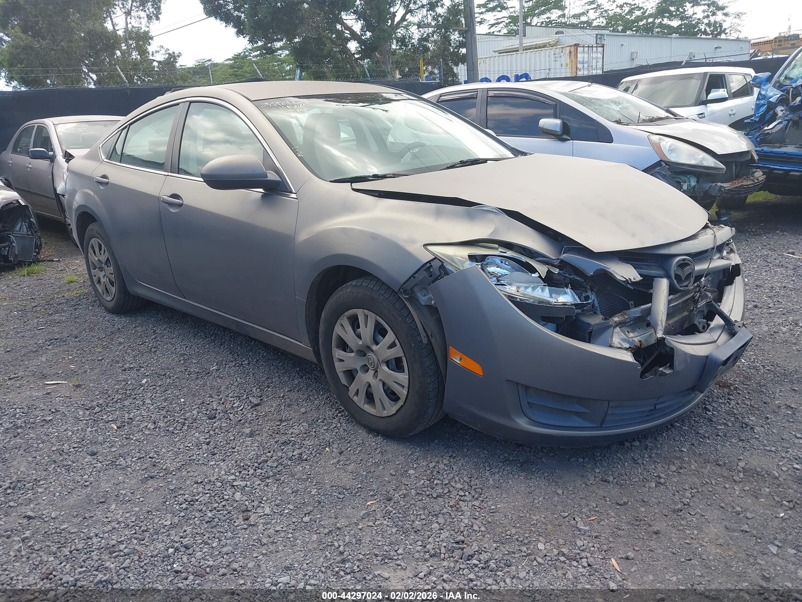 2010 Mazda 6 i Sport, VIN 1YVHZ8BH4A5M15931 — Front end