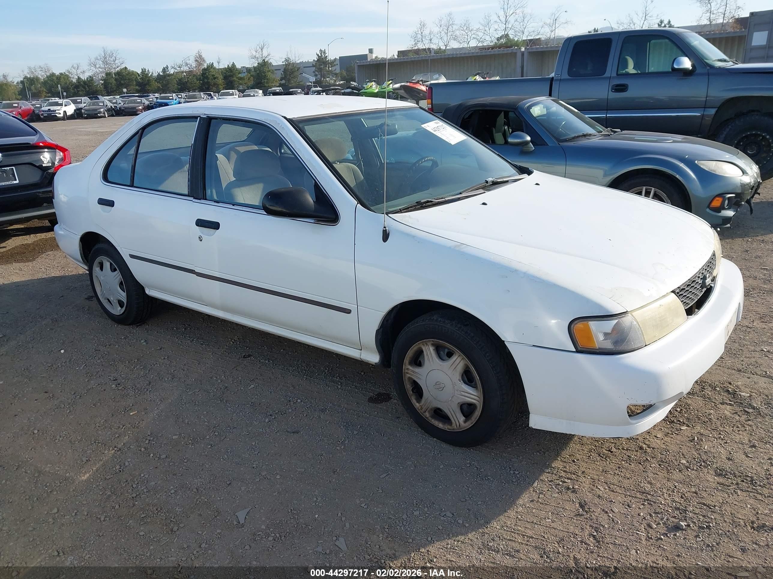 1998 Nissan Sentra XE, VIN 1N4AB41DXWC731958 — Зад