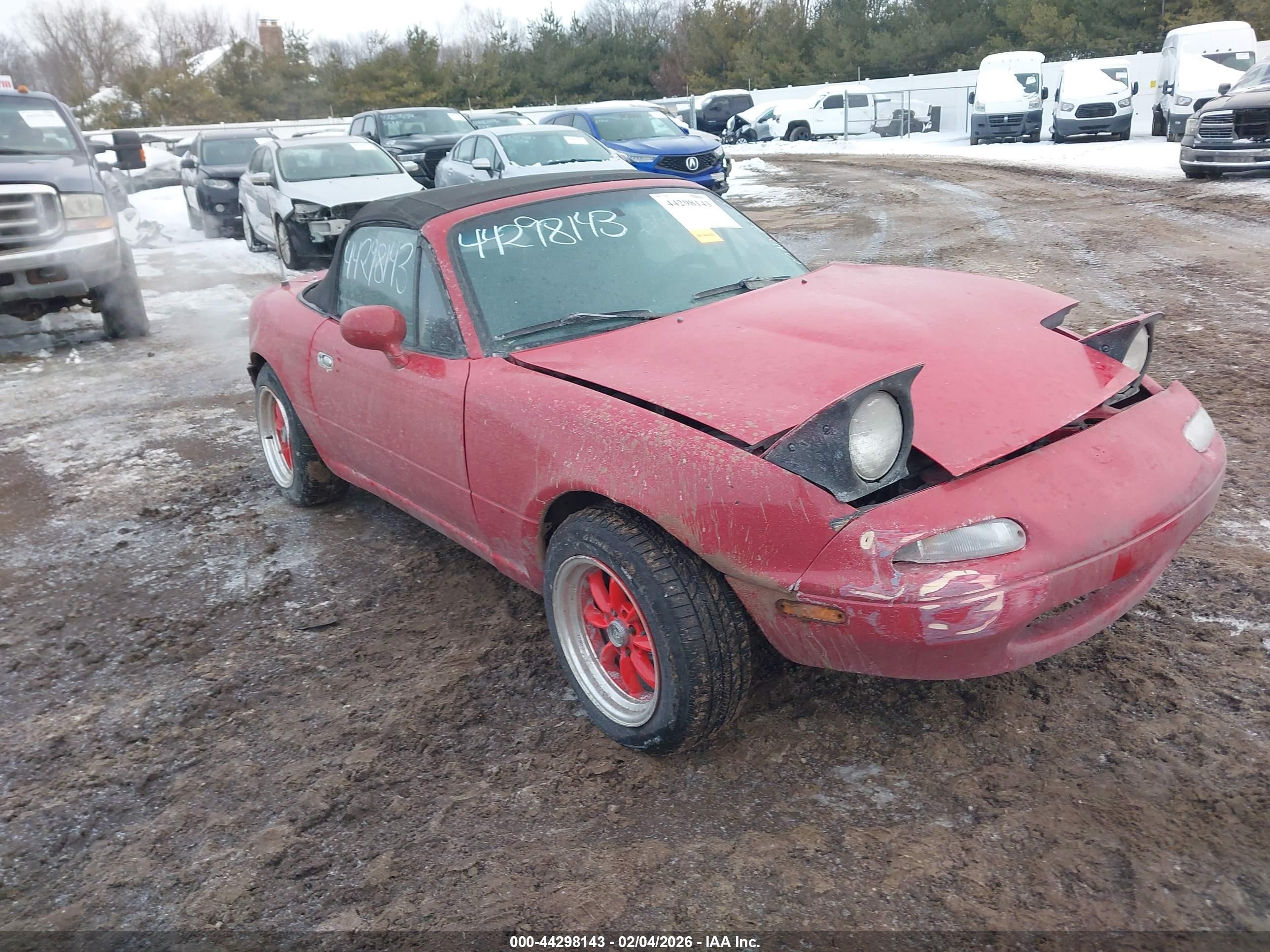 1997 Mazda MX-5 Miata, VIN JM1NA3539V0723134 — Side