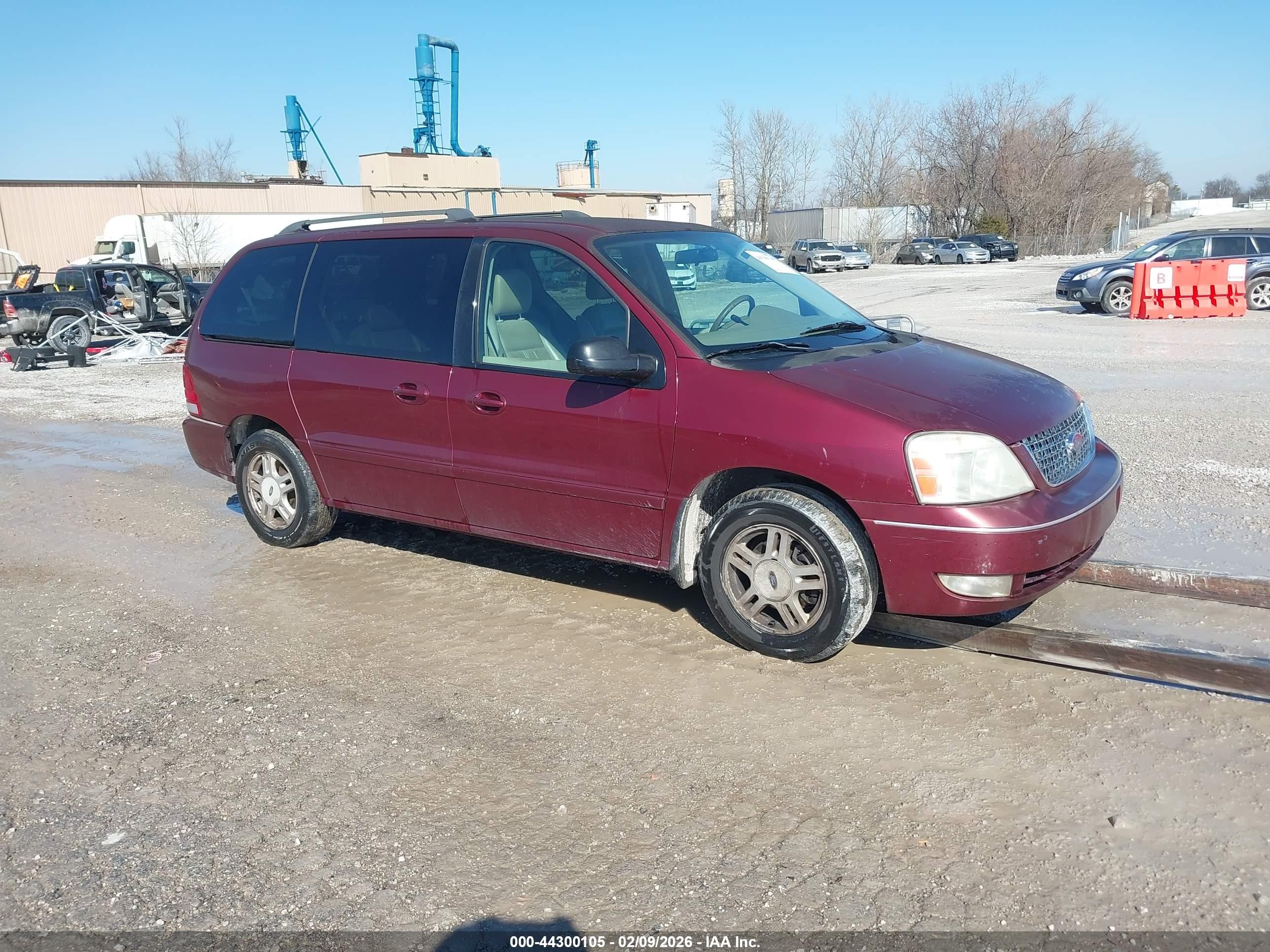 2007 Ford Freestar SEL, VIN 2FMZA52297BA07565 — Rear end