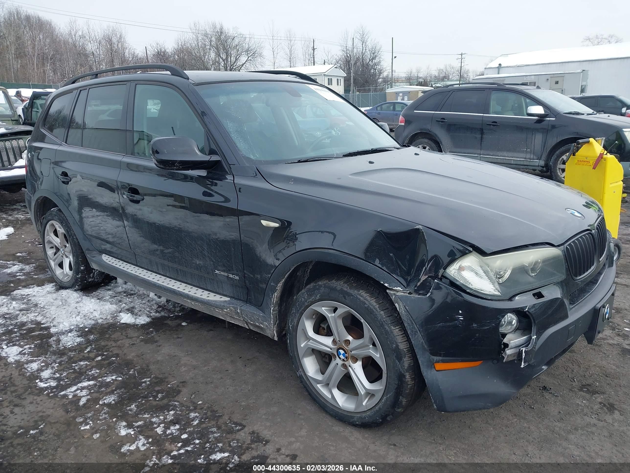 2010 BMW X3 xDrive30i, VIN WBXPC9C45AWJ31581 — Перед