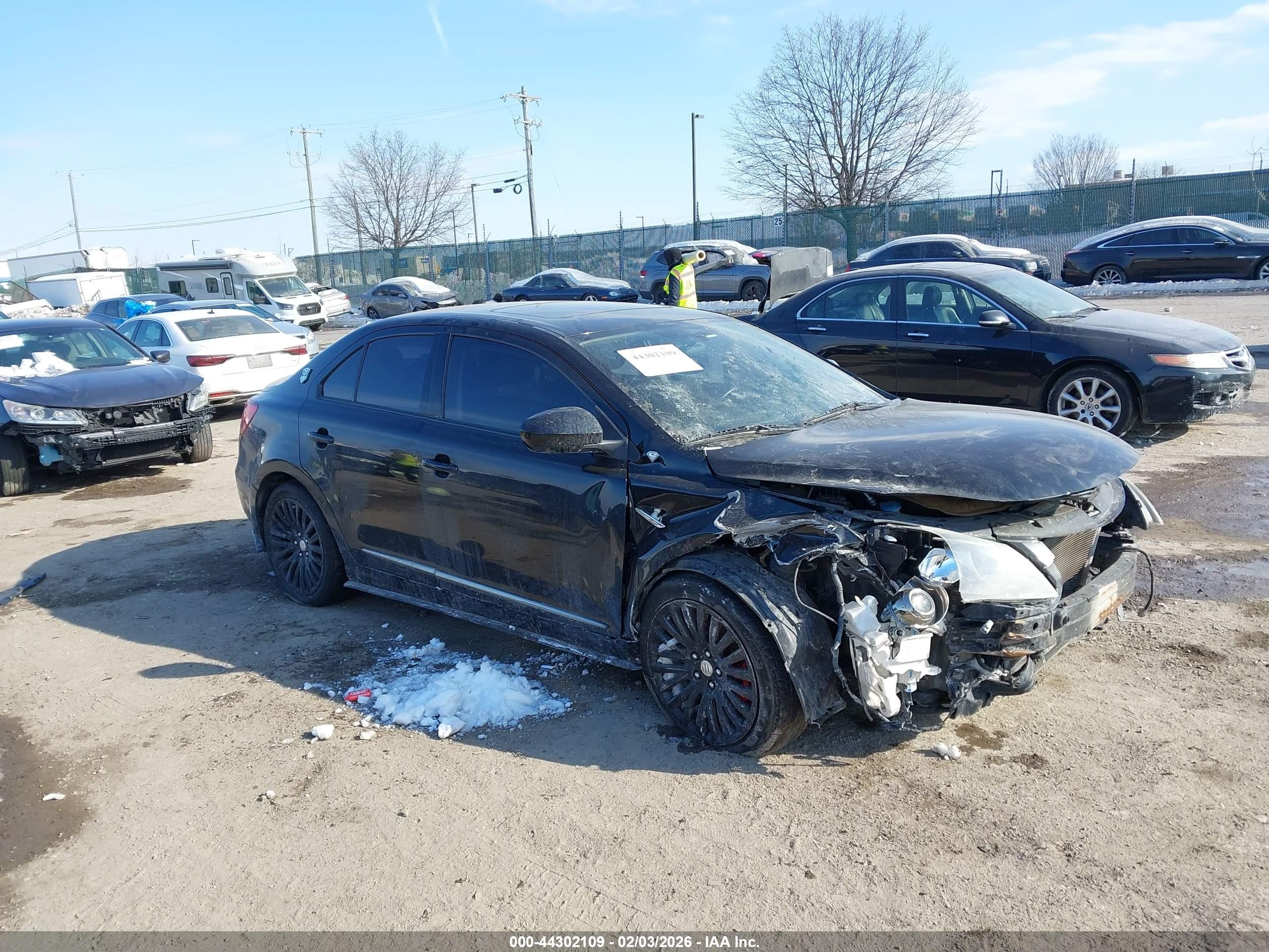 2010 Suzuki Kizashi, VIN JS2RE9A5XA6100084 — Front end