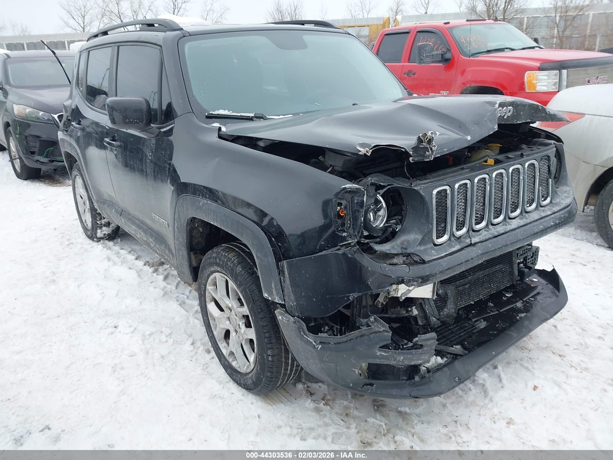 2017 Jeep Renegade Altitude, VIN ZACCJBBB7HPF47535 — Front end