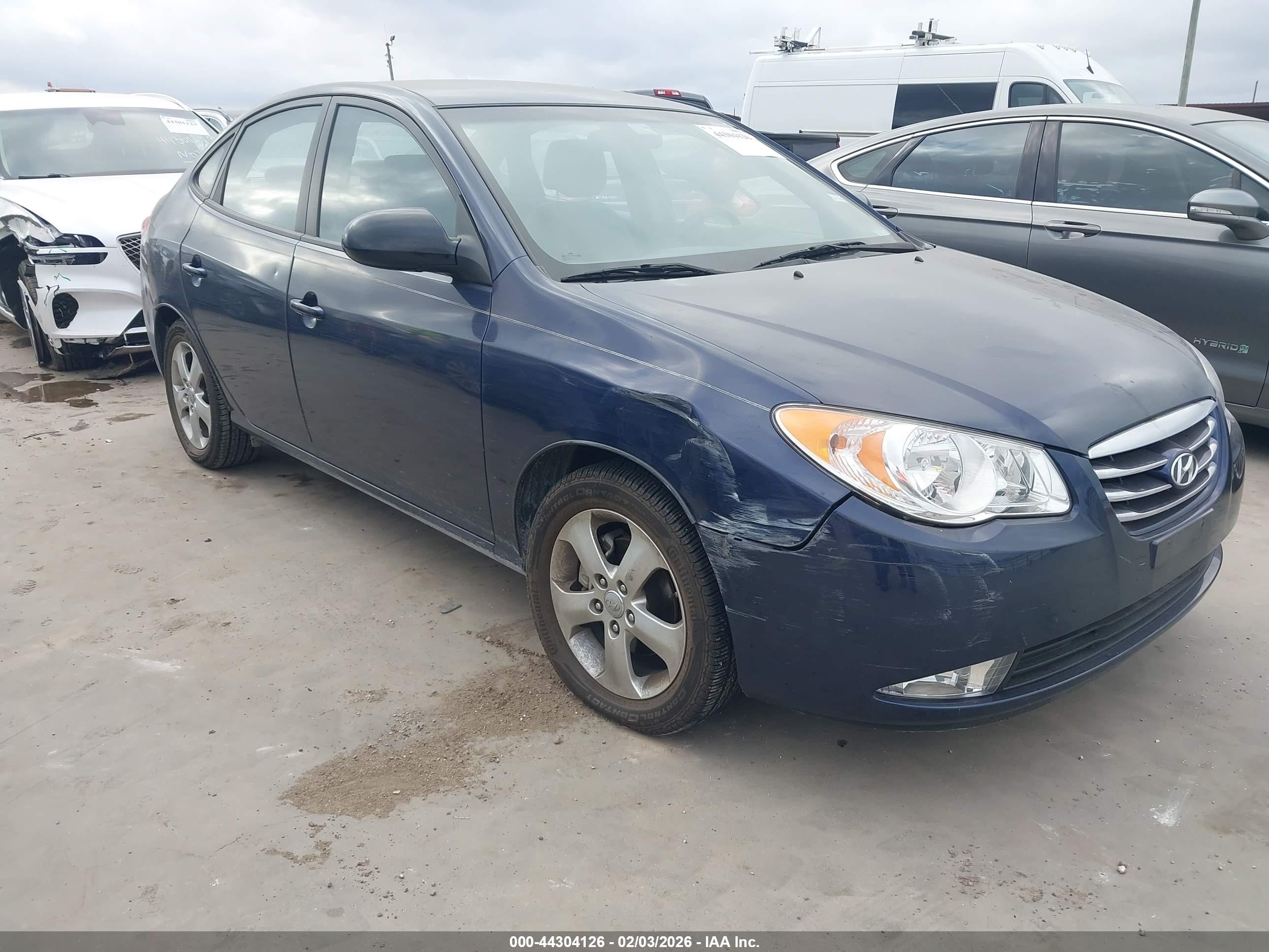 2010 Hyundai Elantra GLS, VIN KMHDU4AD2AU935251 — Front end