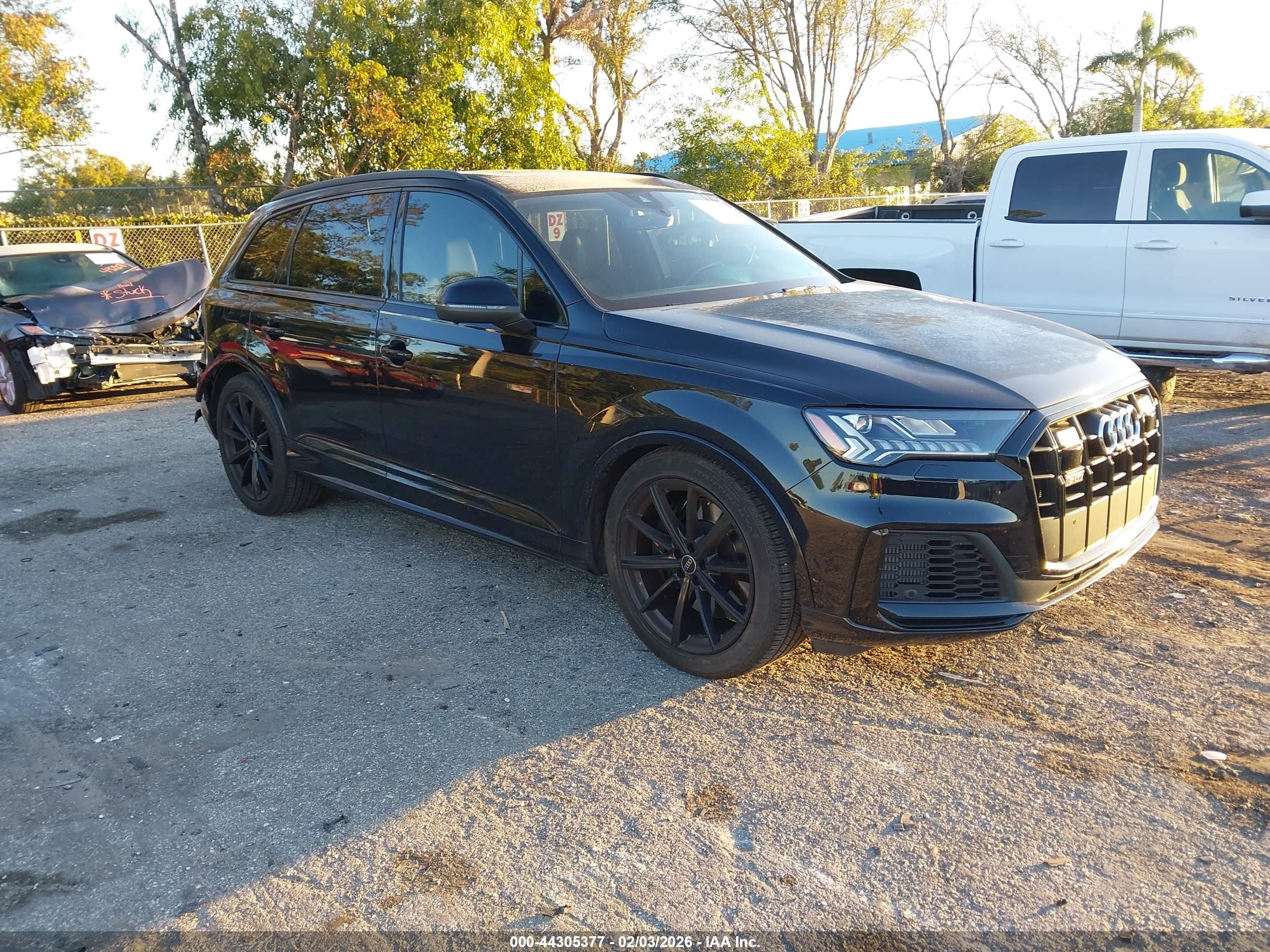 2021 Audi SQ7 Premium Plus, VIN WA1AWBF76MD016652 — Зад