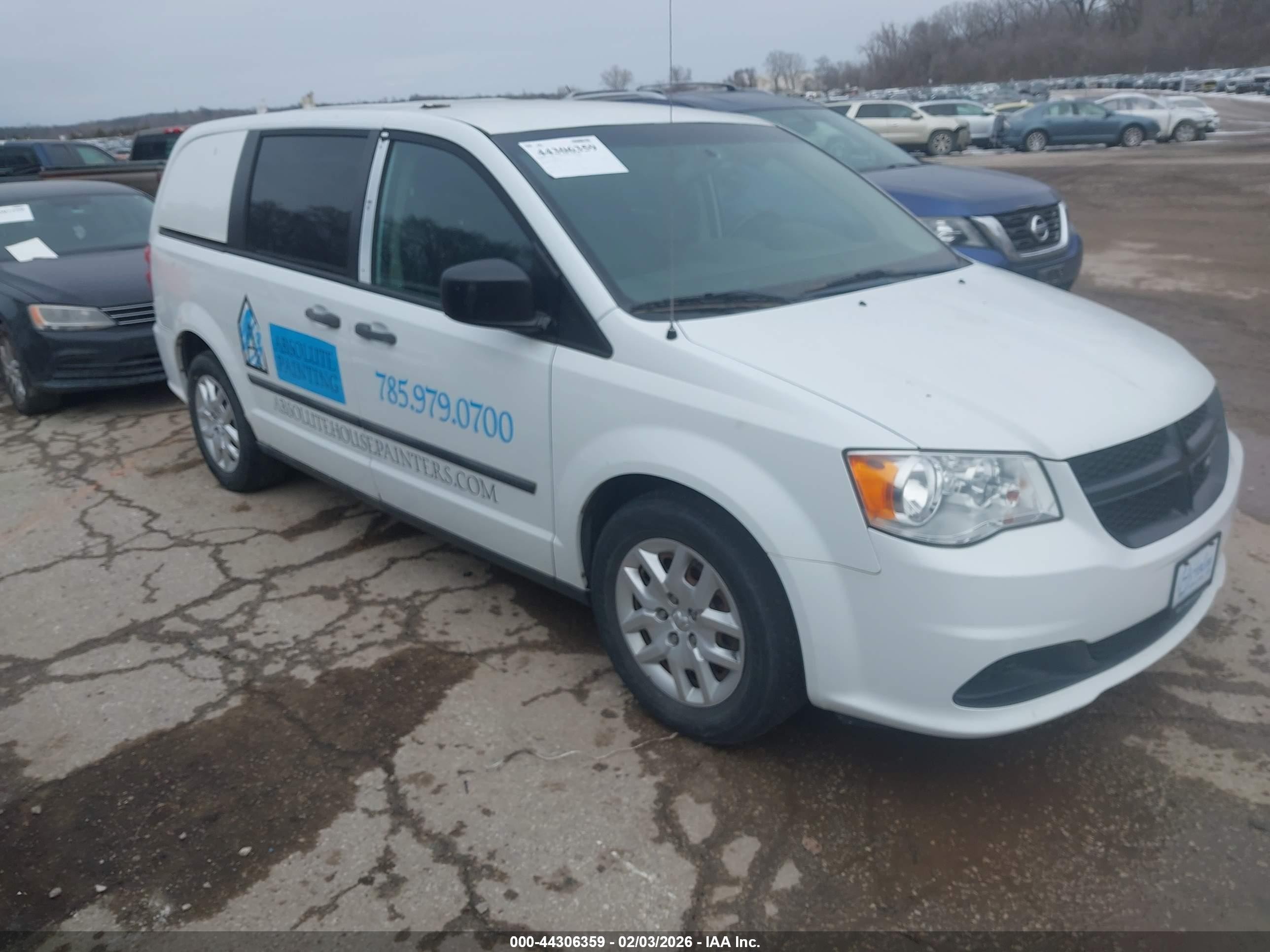 2015 Ram Cargo Van Tradesman, VIN 2C4JRGAGXFR702050 — Side