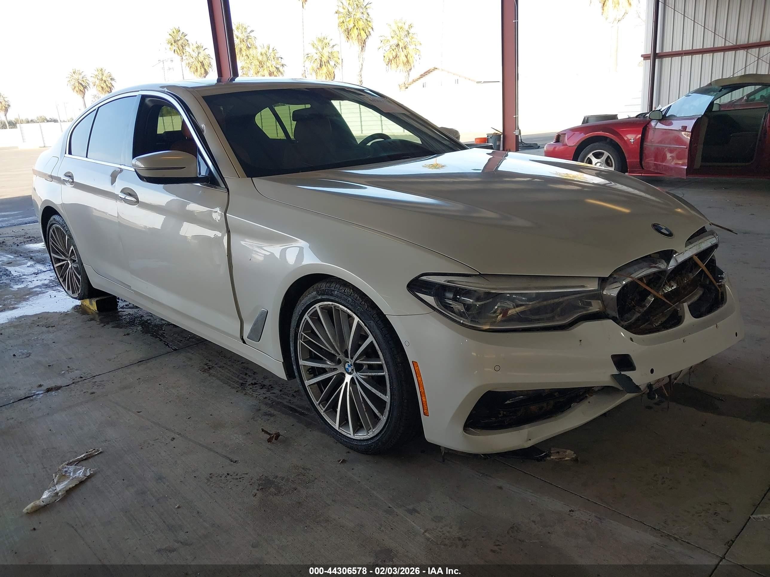 2018 BMW 5 Series 540i, VIN WBAJE5C52JWA95461 — Front end
