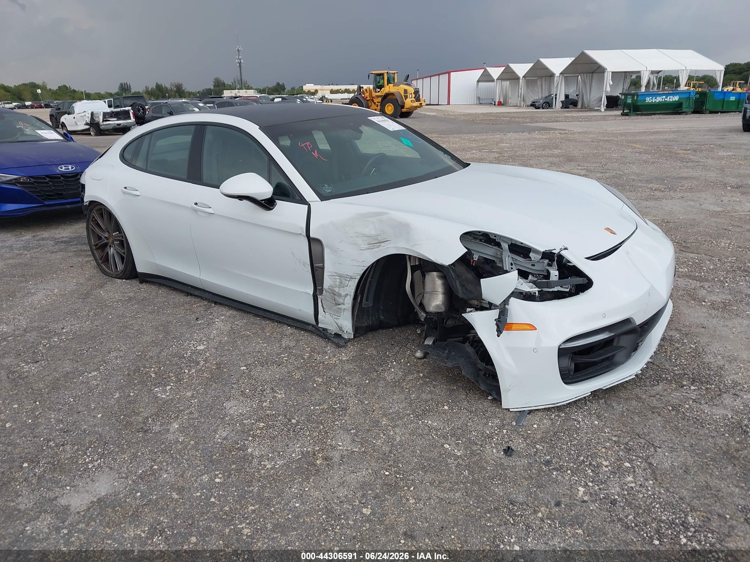 2023 Porsche Panamera, VIN WP0AJ2A70PL102691 — Side