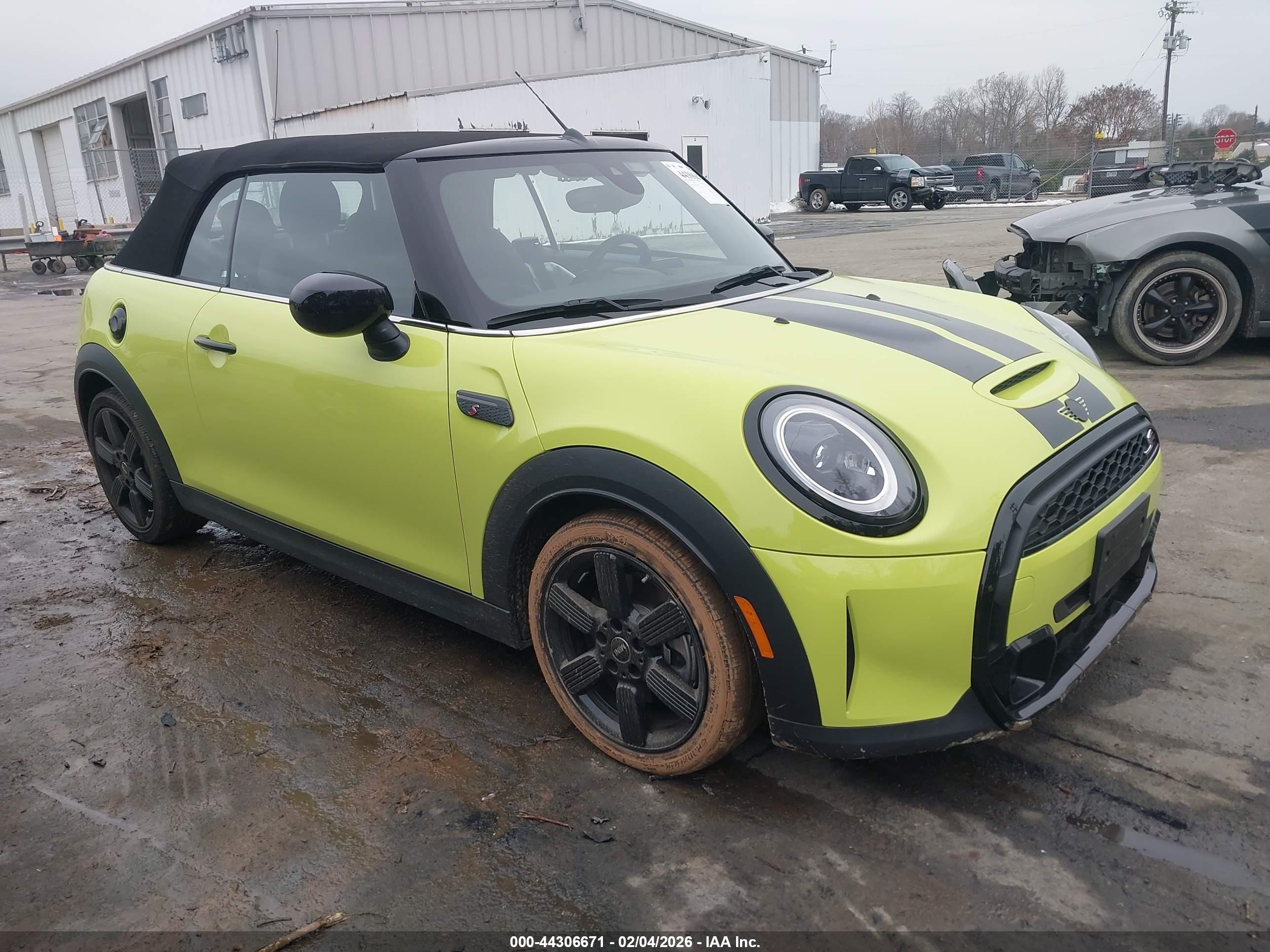2024 MINI Convertible Cooper S, VIN WMW43DL09R3R99870 — Side