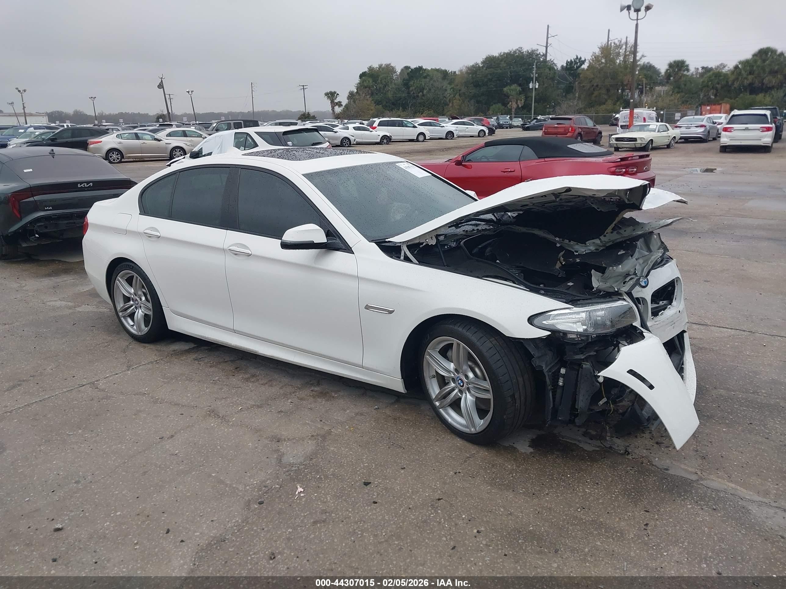 2016 BMW 5 Series 535i, VIN WBA5B1C50GG553758 — Front end