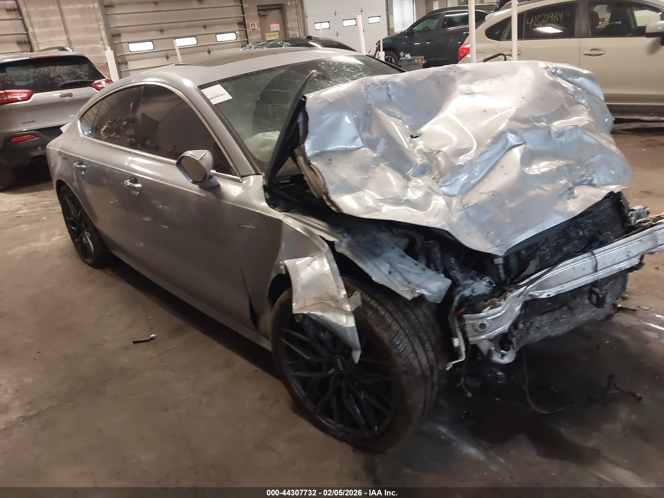 2018 Audi A7 Prestige, VIN WAU23AFC2JN044767 — Front end