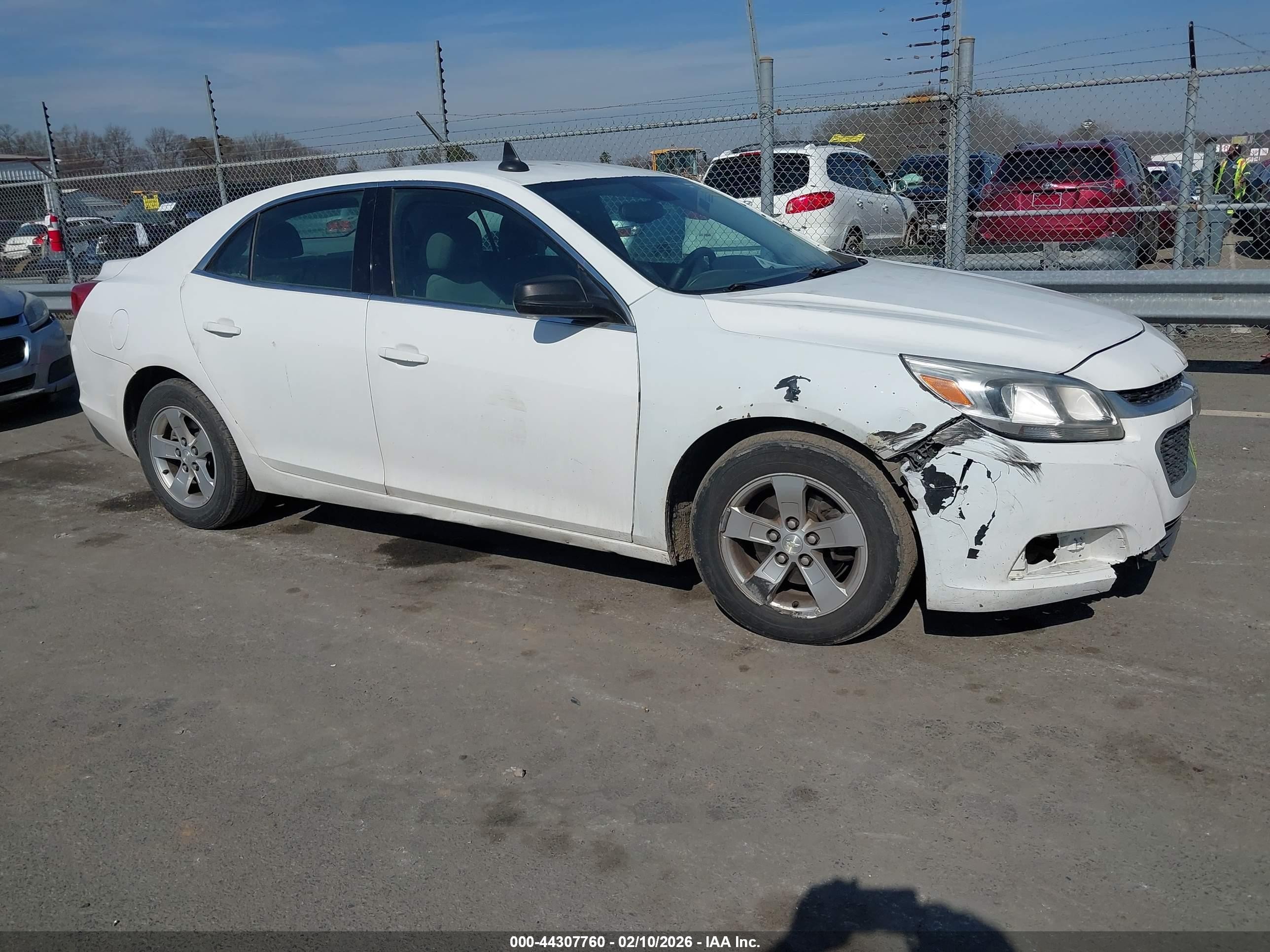 2015 Chevrolet Malibu LS, VIN 1G11B5SL1FF329176 — Front end