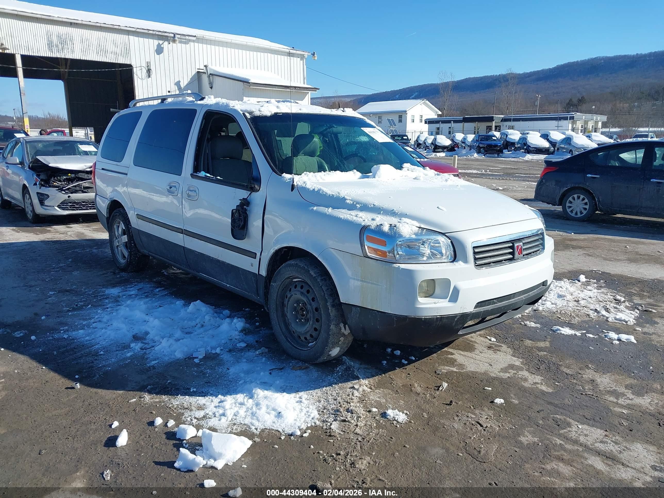 2007 Saturn Relay 3, VIN 5GZDV23117D102475 — Бок