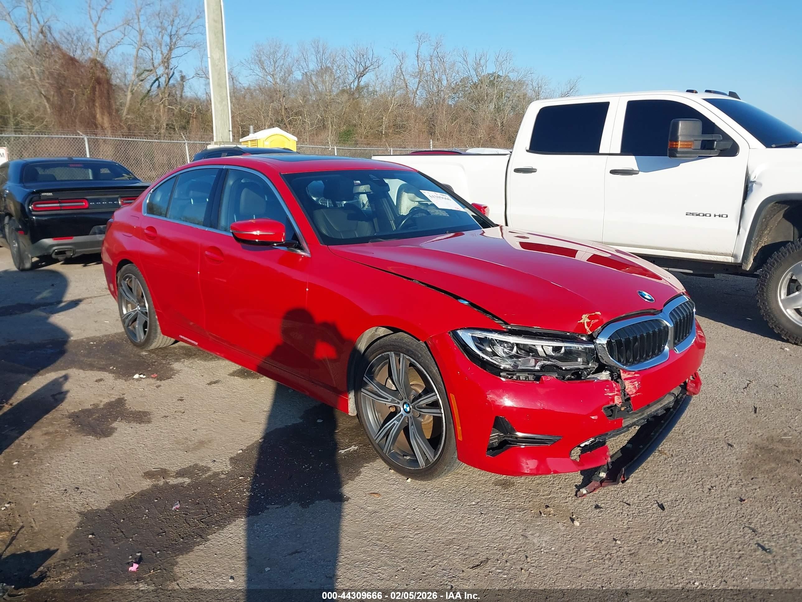 2020 BMW 3 Series 330i, VIN WBA5R1C05LFH46295 — Front end