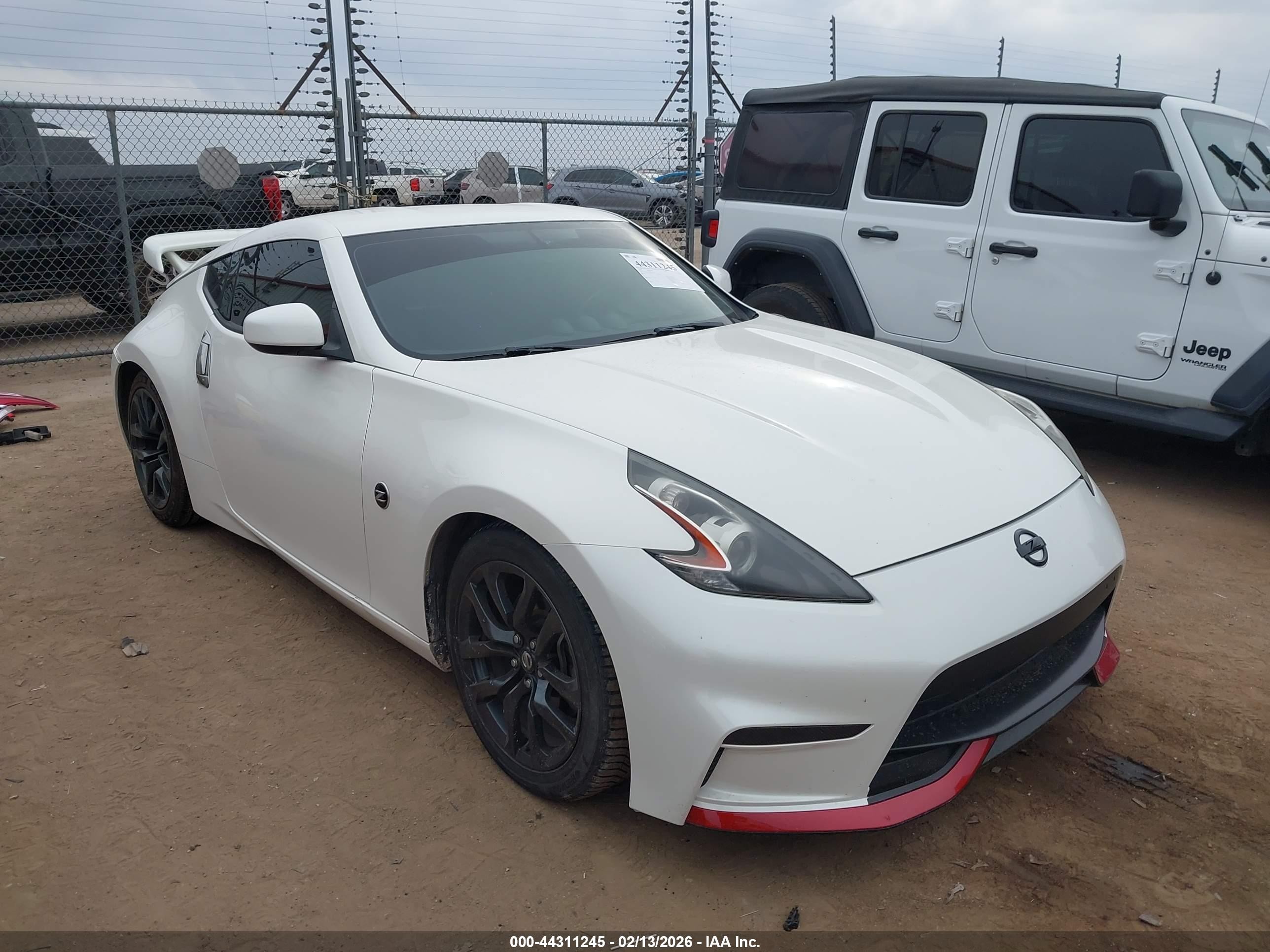 2018 Nissan 370Z, VIN JN1AZ4EH5JM572517 — Rear end