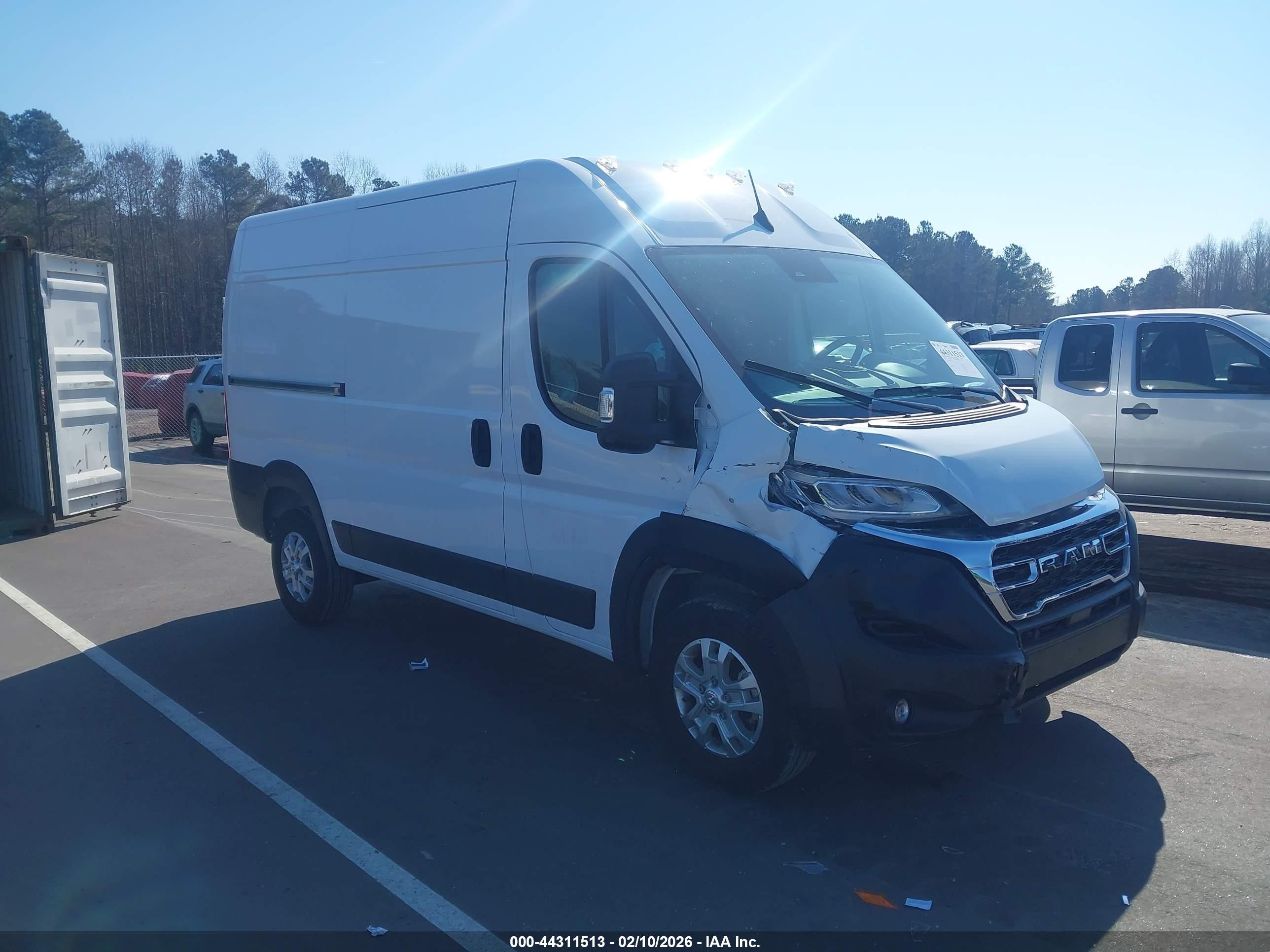 2025 Ram Promaster 3500, VIN 3C6MRVXG3SE539186 — Front end