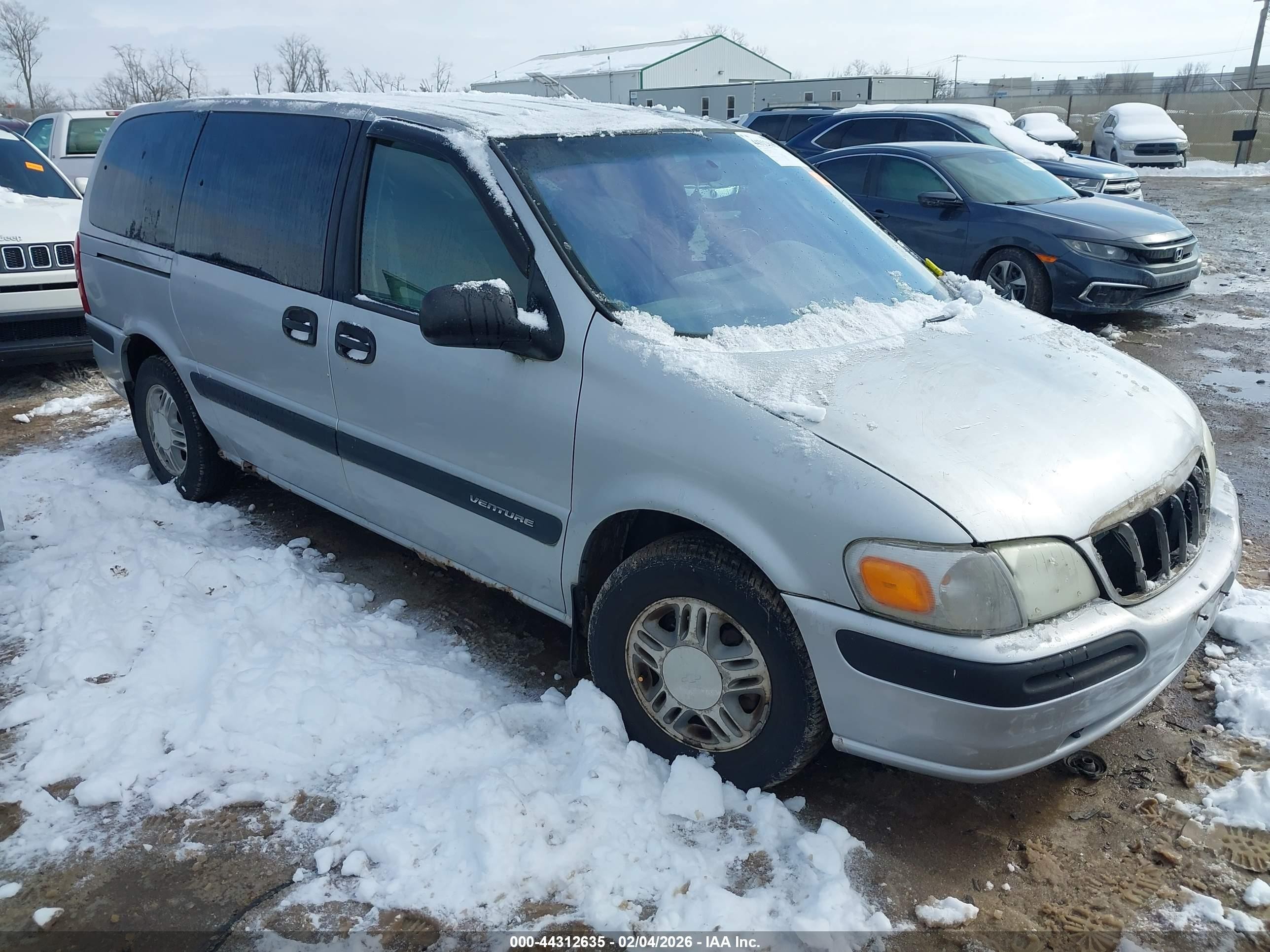 1998 Chevrolet Venture, VIN 1GNDX03E8WD121906 — Front end