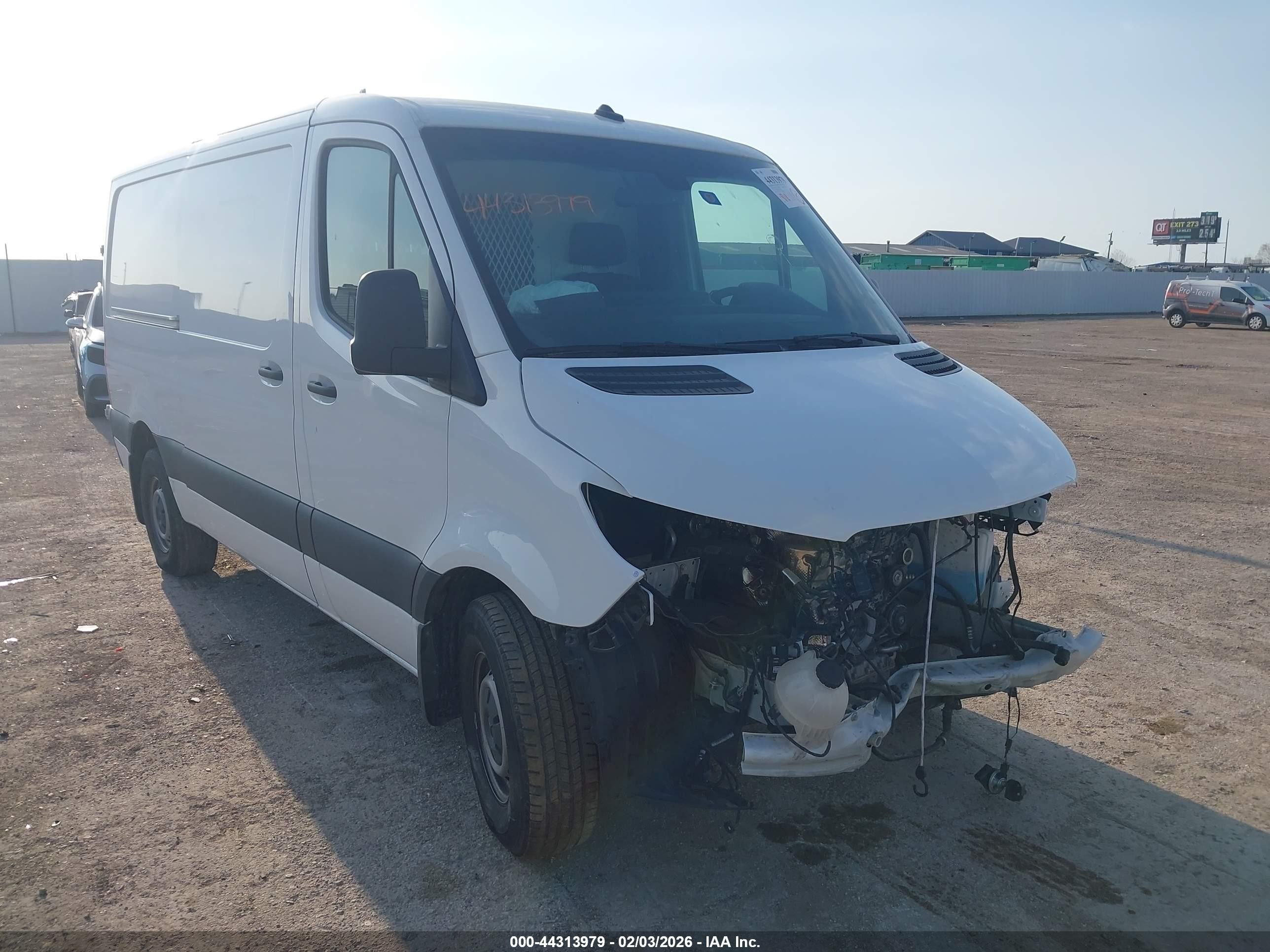 2024 Mercedes-Benz Sprinter Cargo, VIN W1Y4KBHY7RT169909 — Front end