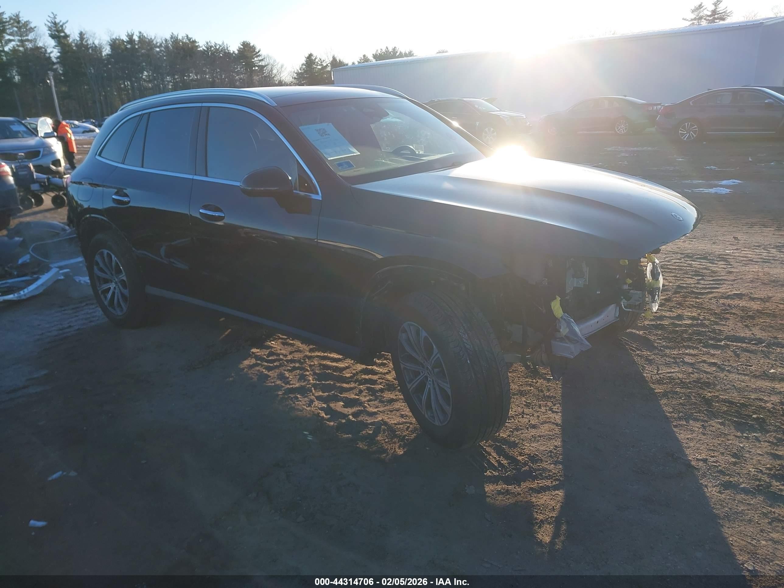 2025 Mercedes-Benz GLC 300, VIN W1NKM4HB0SU083377 — Frame damage