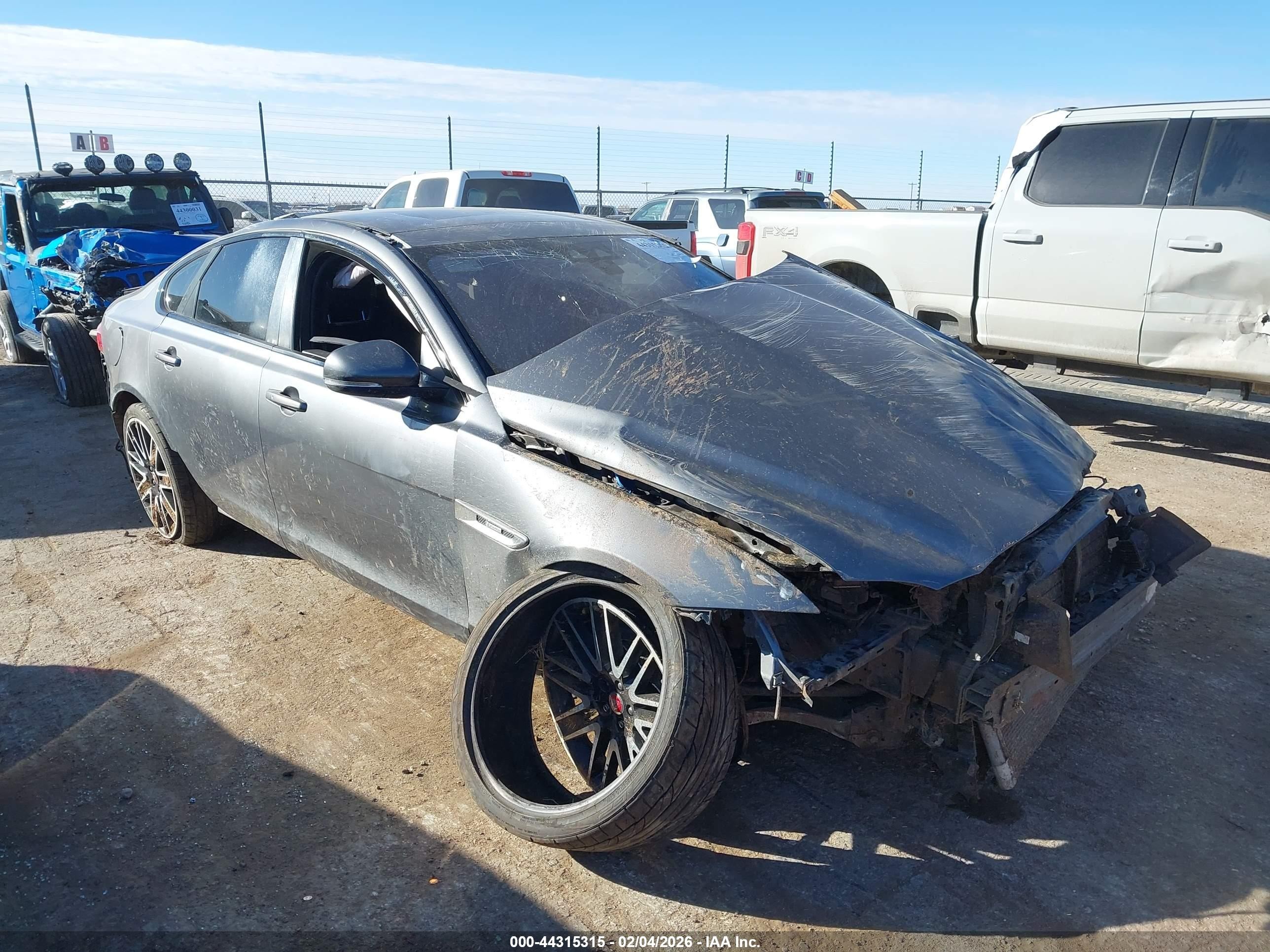 2018 Jaguar XF 20d R-Sport, VIN SAJBF4FN5JCY53514 — Rollover
