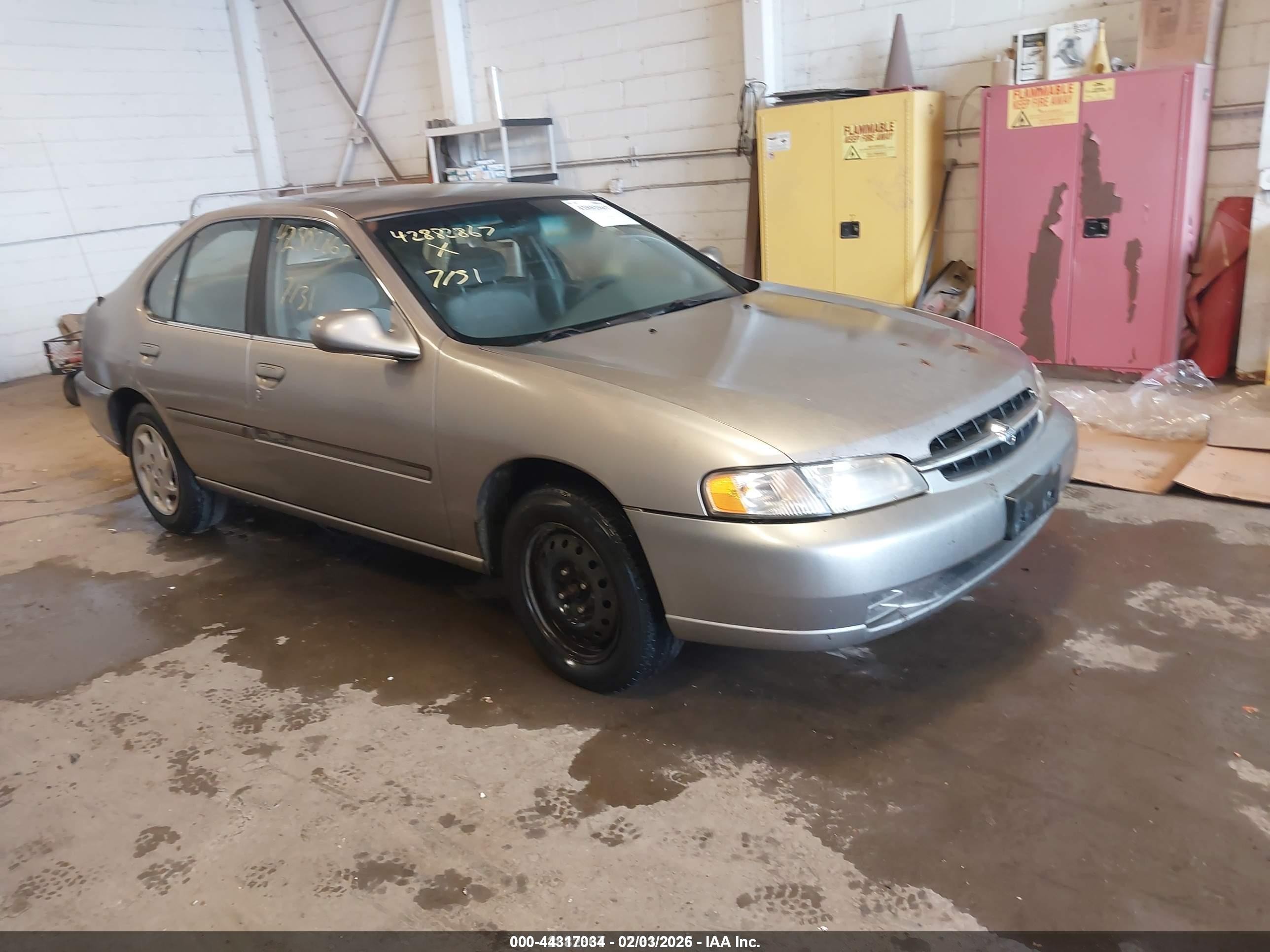 1999 Nissan Altima XE, VIN 1N4DL01D5XC270950 — All over