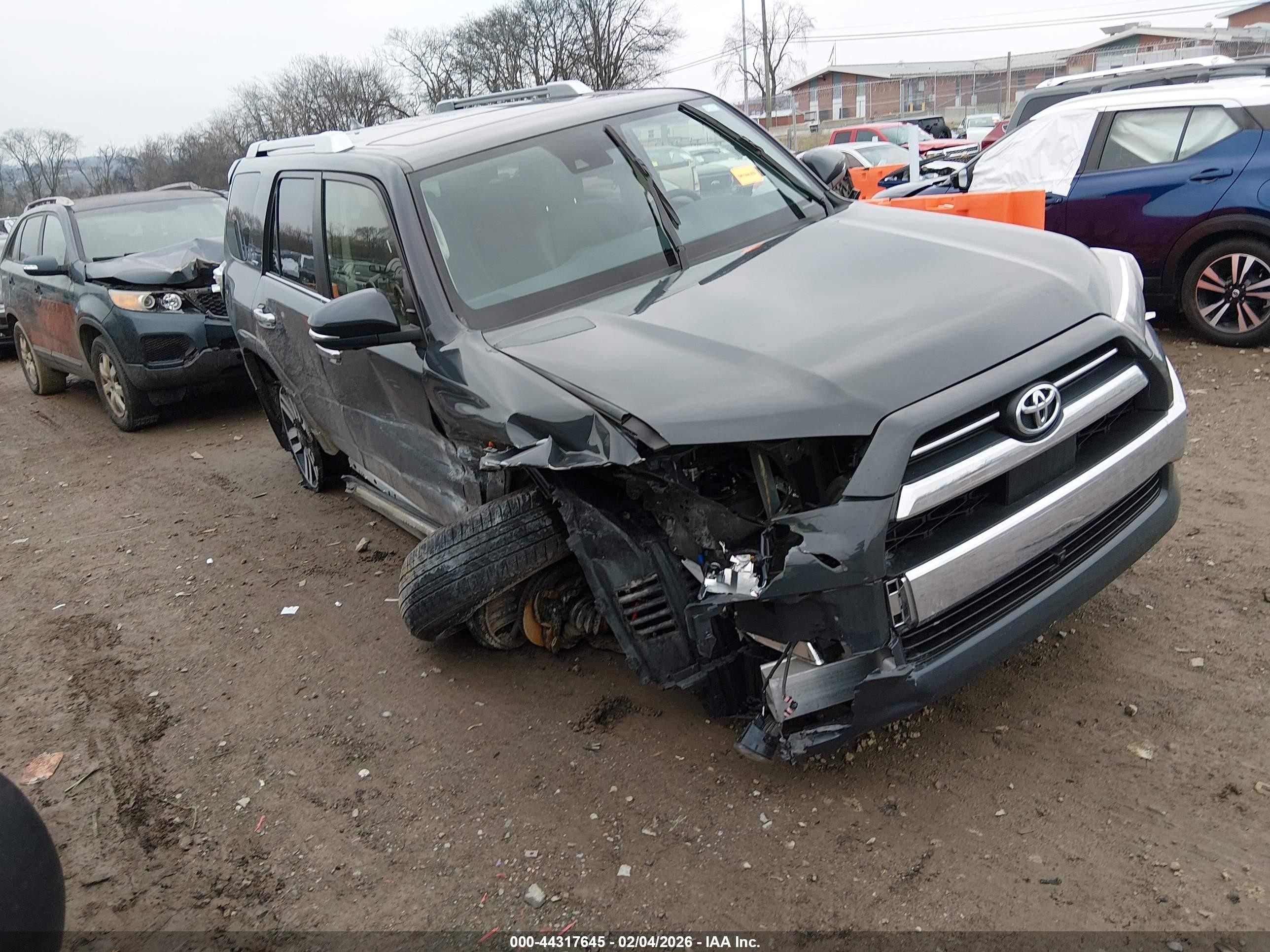 2024 Toyota 4Runner Limited, VIN JTEKU5JR8R6260353 — Side