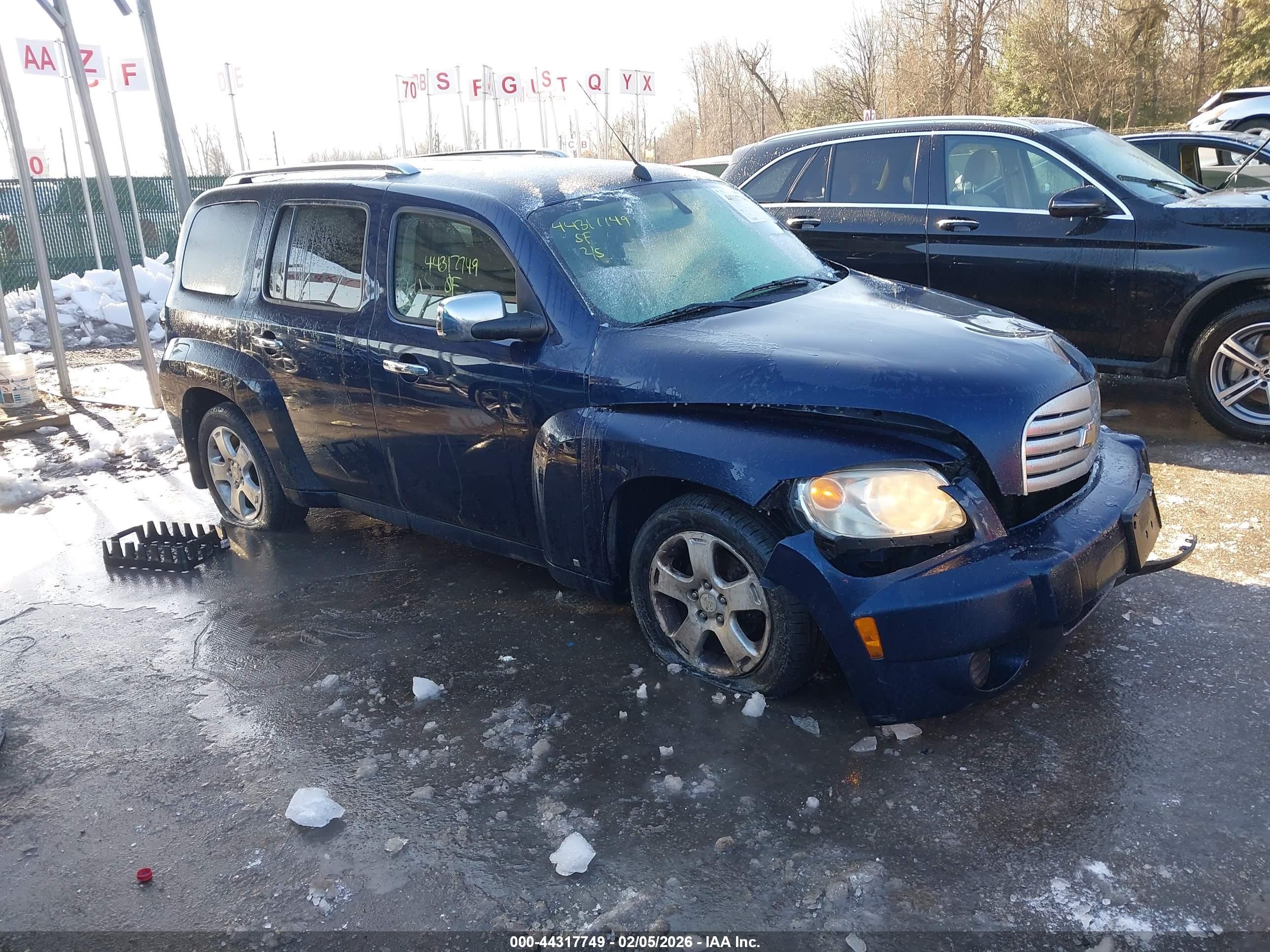 2007 Chevrolet HHR LT, VIN 3GNDA23D27S622828 — Front end
