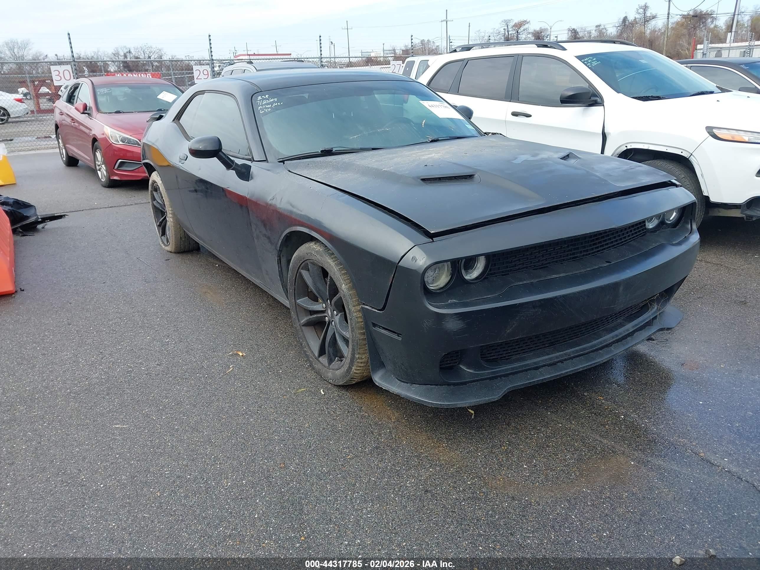 2017 Dodge Challenger SXT, VIN 2C3CDZAG4HH640208 — Side