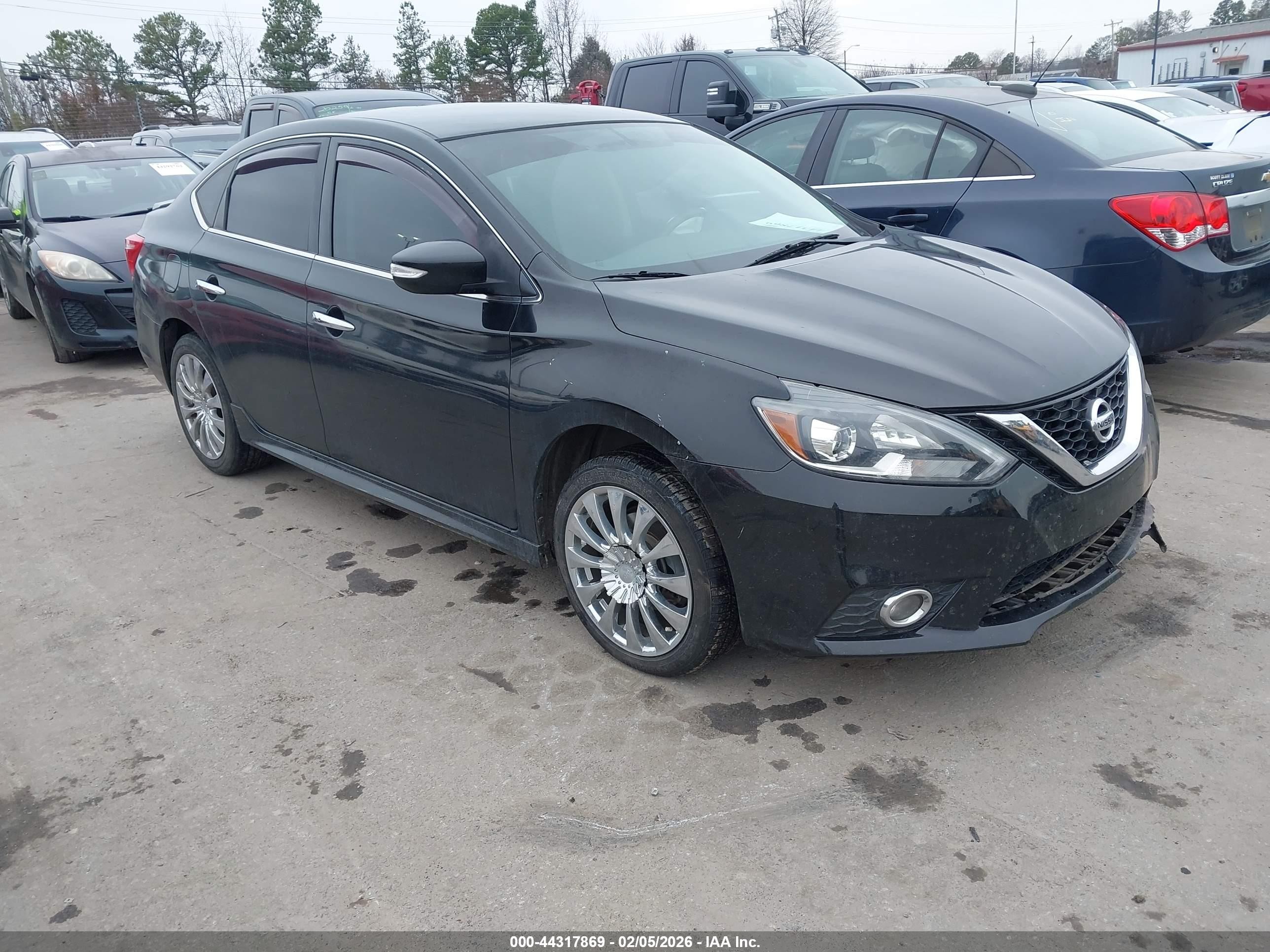 2018 Nissan Sentra S, VIN 3N1AB7AP0JY267961 — Перед