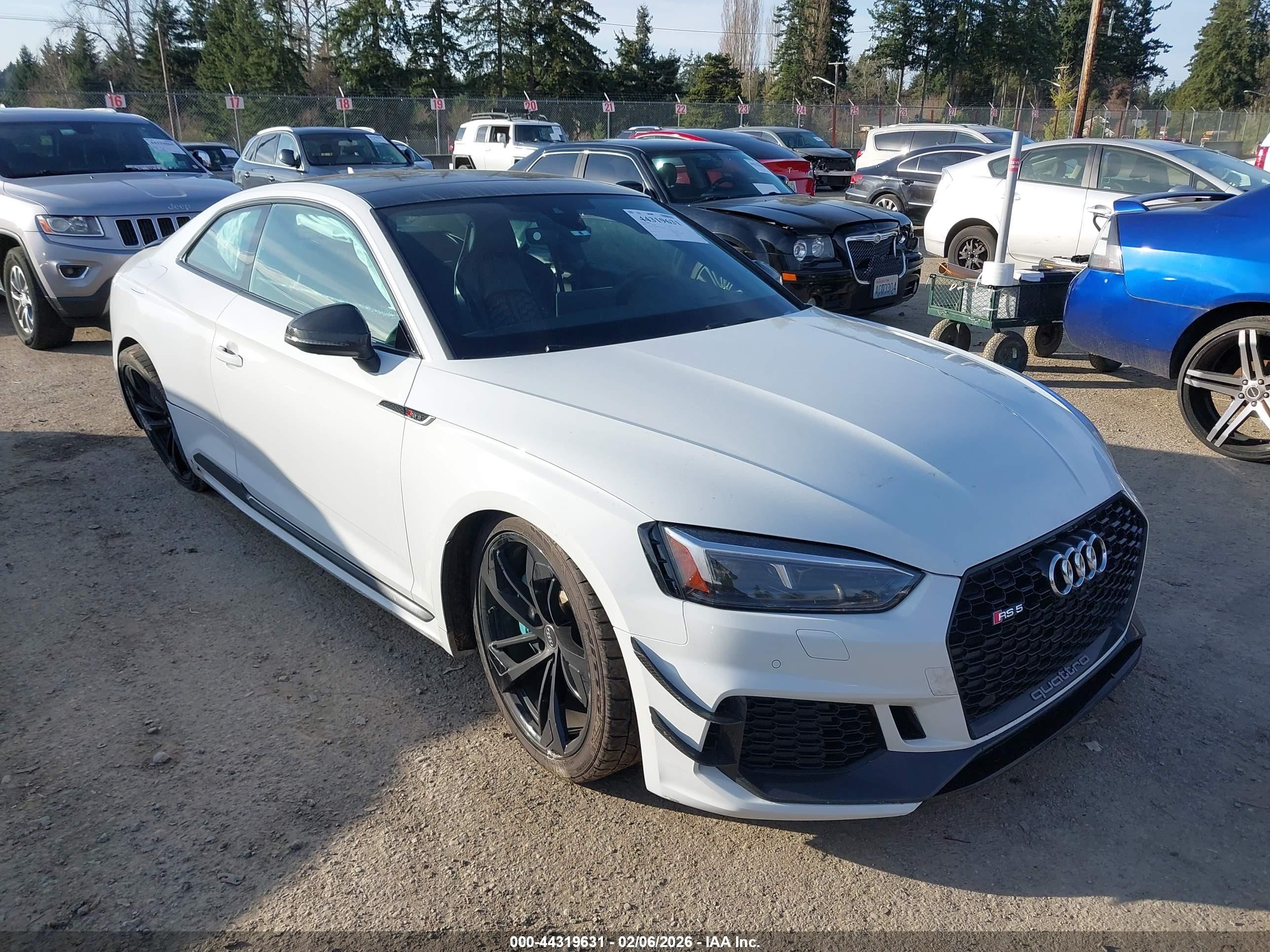 2018 Audi RS 5, VIN WUARWAF57JA905056 — Бок