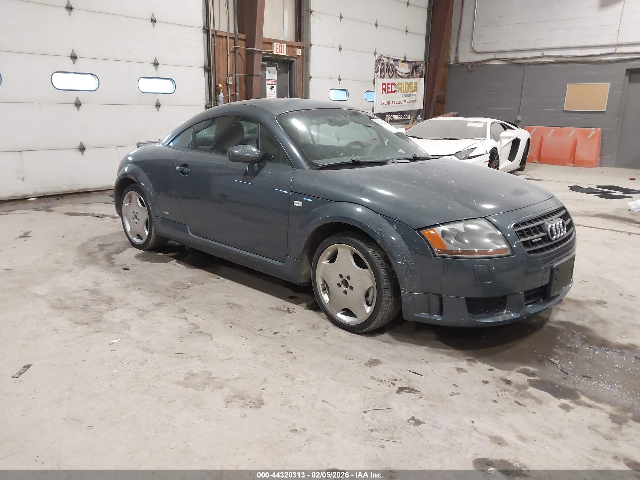 2004 Audi TT, VIN TRUWF28N441014400 — Side