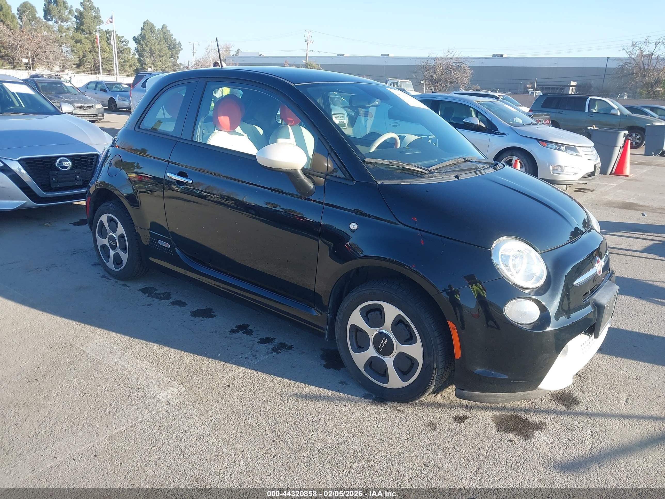 2015 FIAT 500e, VIN 3C3CFFGE3FT603363 — Electrical