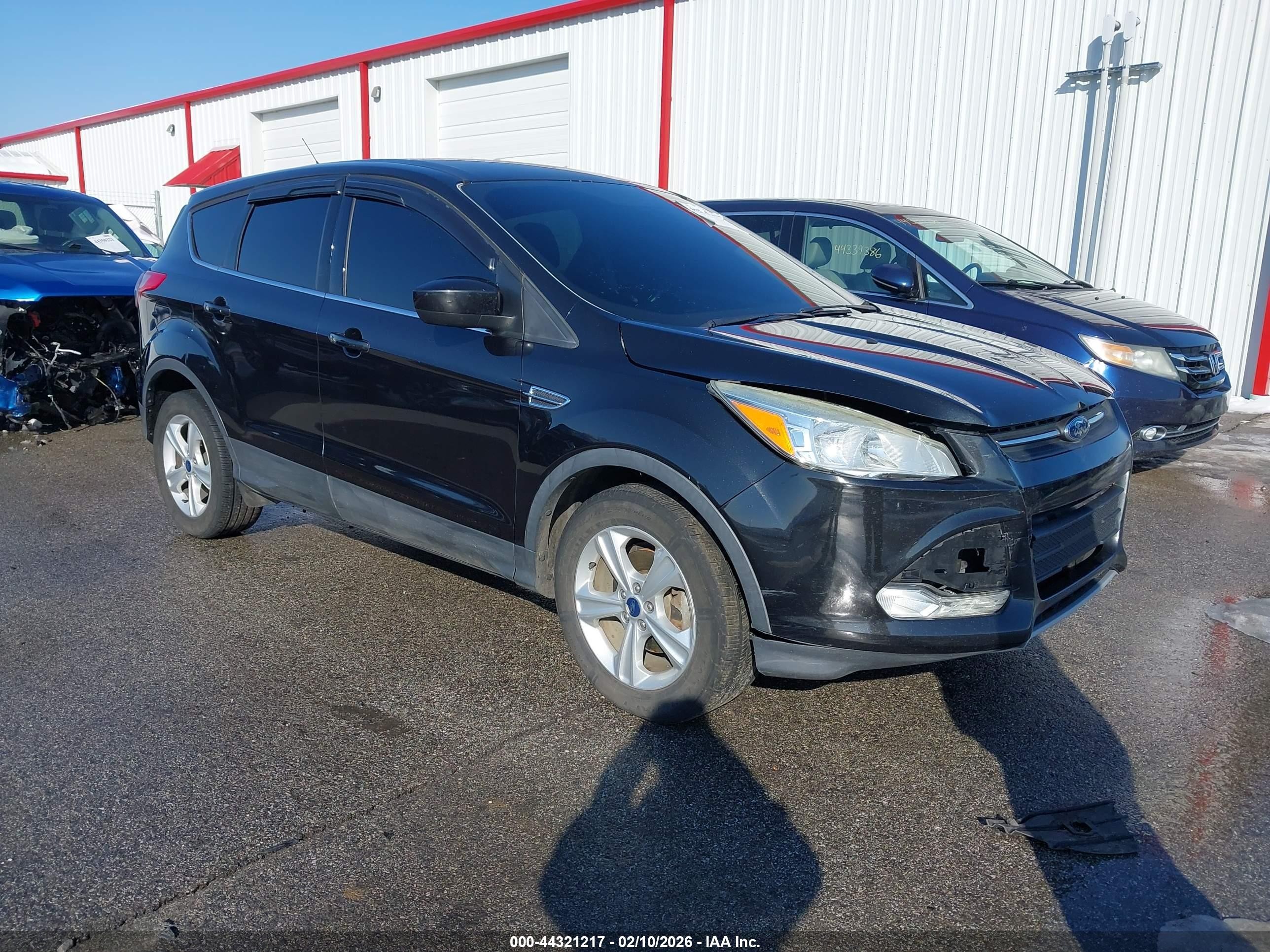 2015 Ford Escape SE, VIN 1FMCU0G72FUC41558 — Front end