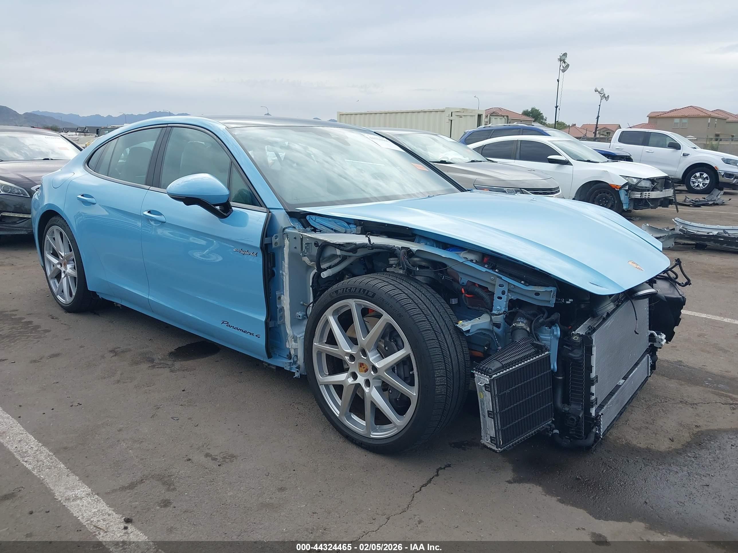 2025 Porsche Panamera 4 E-Hybrid, VIN WP0AE2YA1SL045772 — Front end