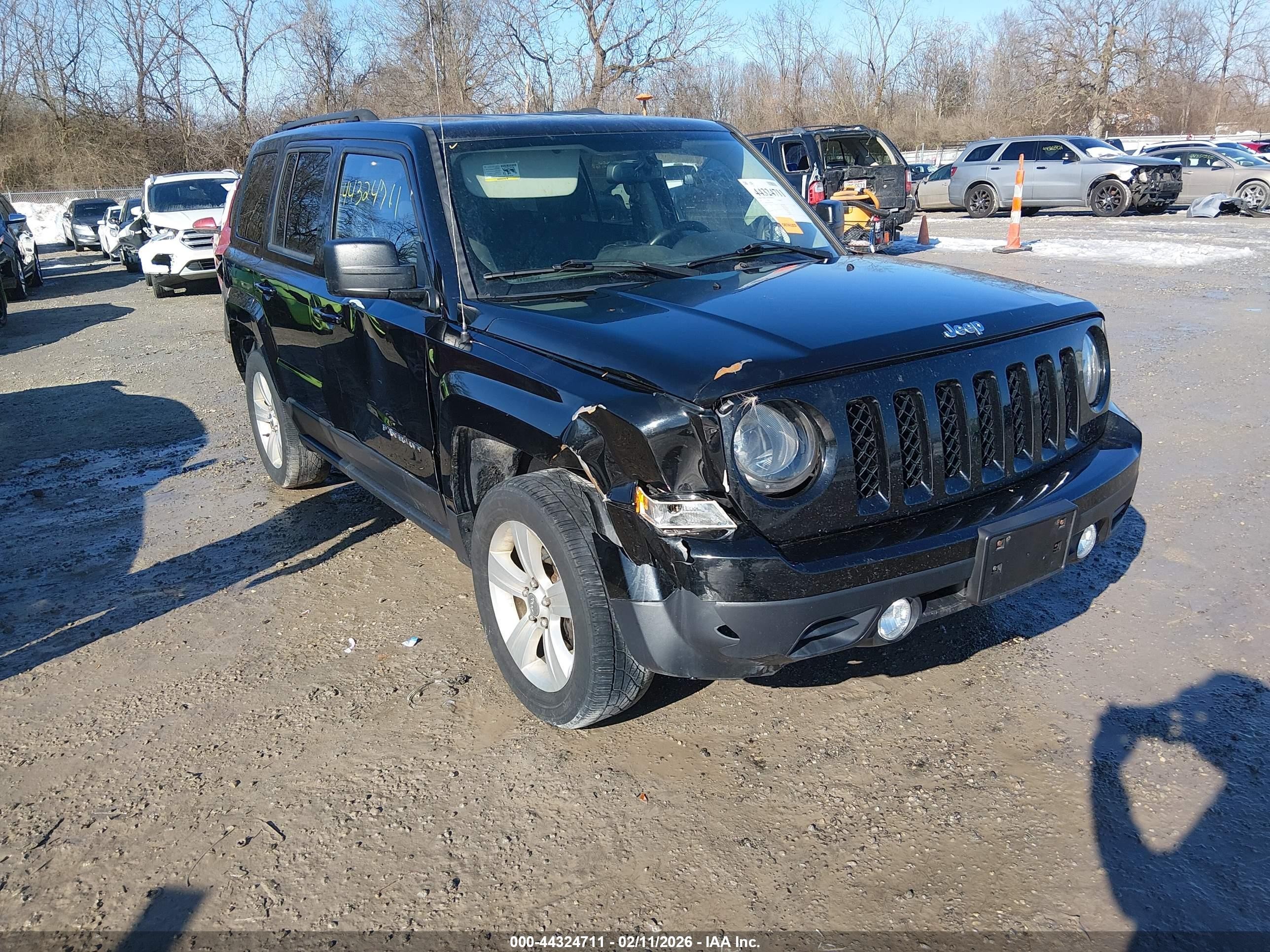 2017 Jeep Patriot High Altitude, VIN 1C4NJRFB7HD144438 — Side